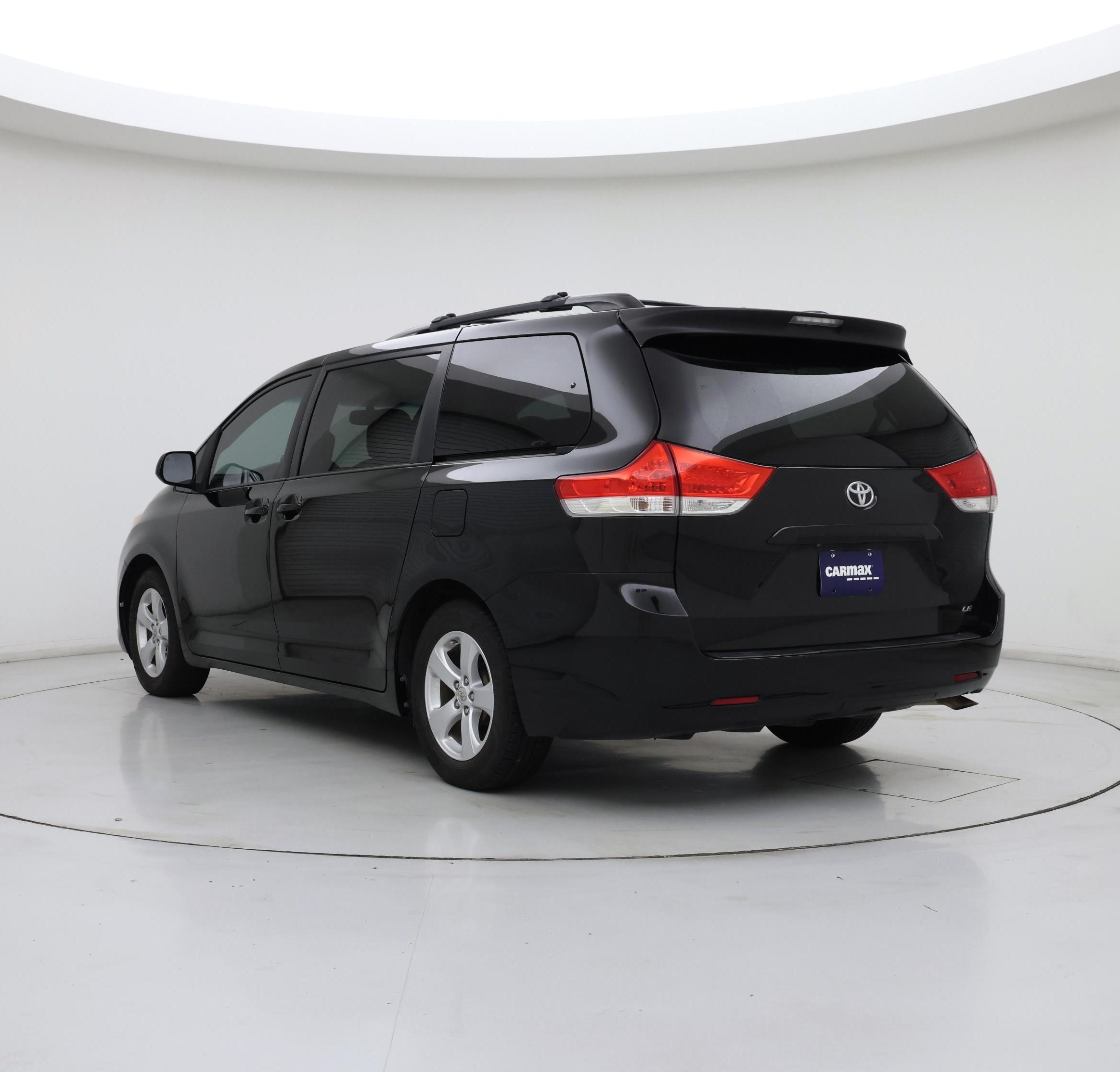 Thumbnail: 2014 Toyota Sienna - 2