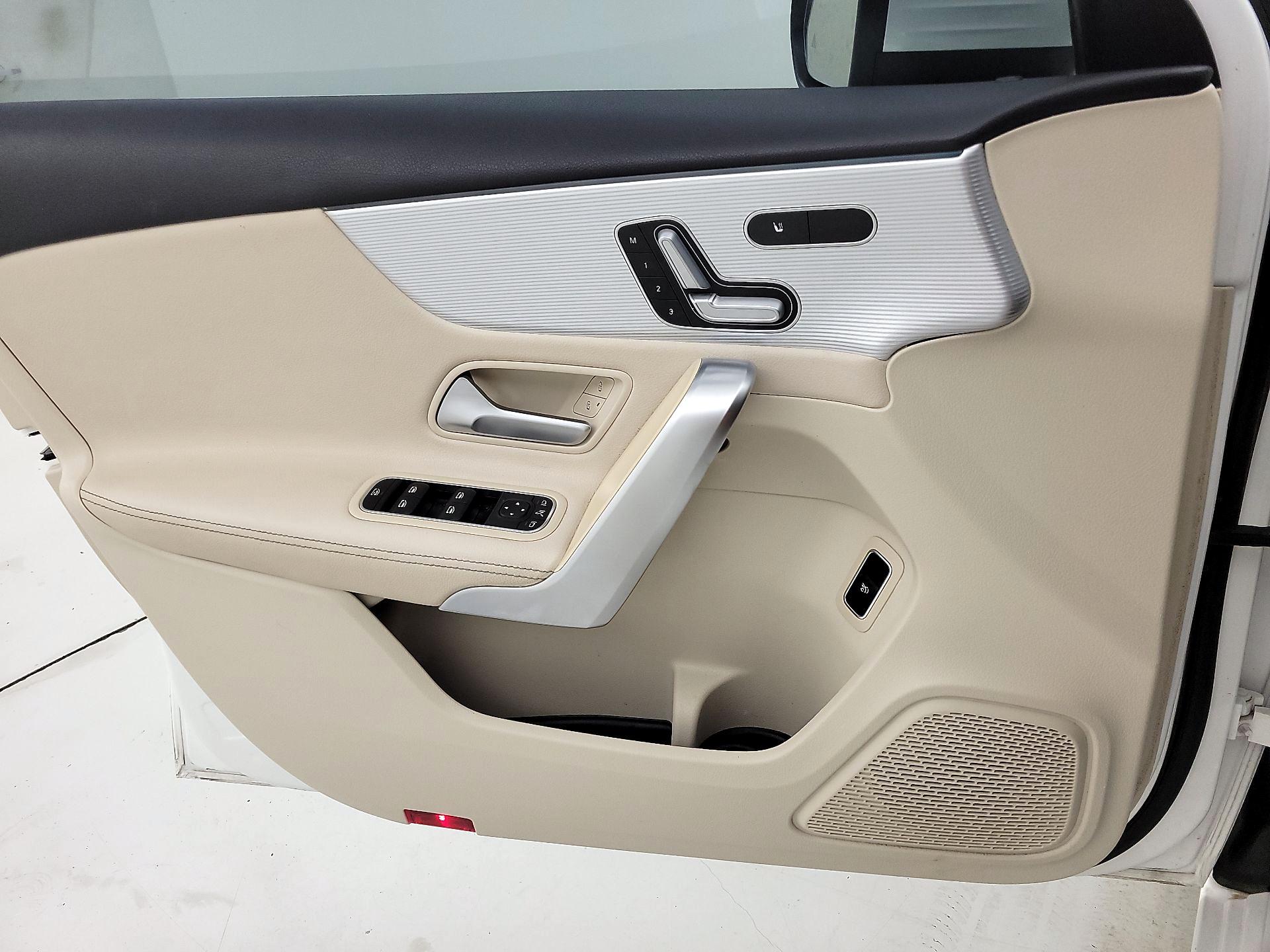 Thumbnail: 2019 Mercedes-Benz A-Class - 12