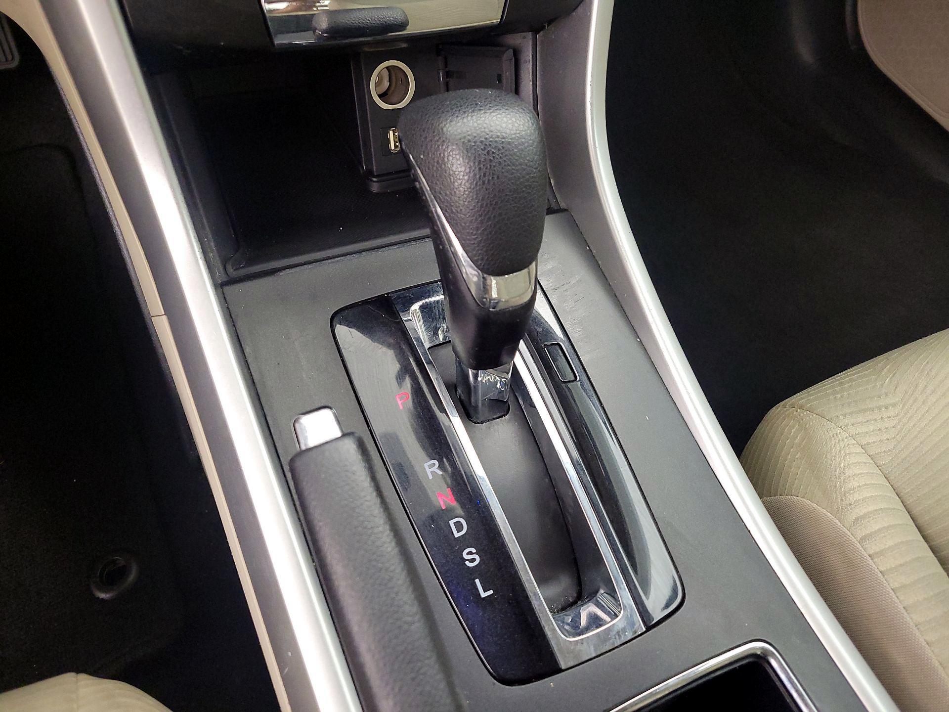 Thumbnail: 2015 Honda Accord - 17
