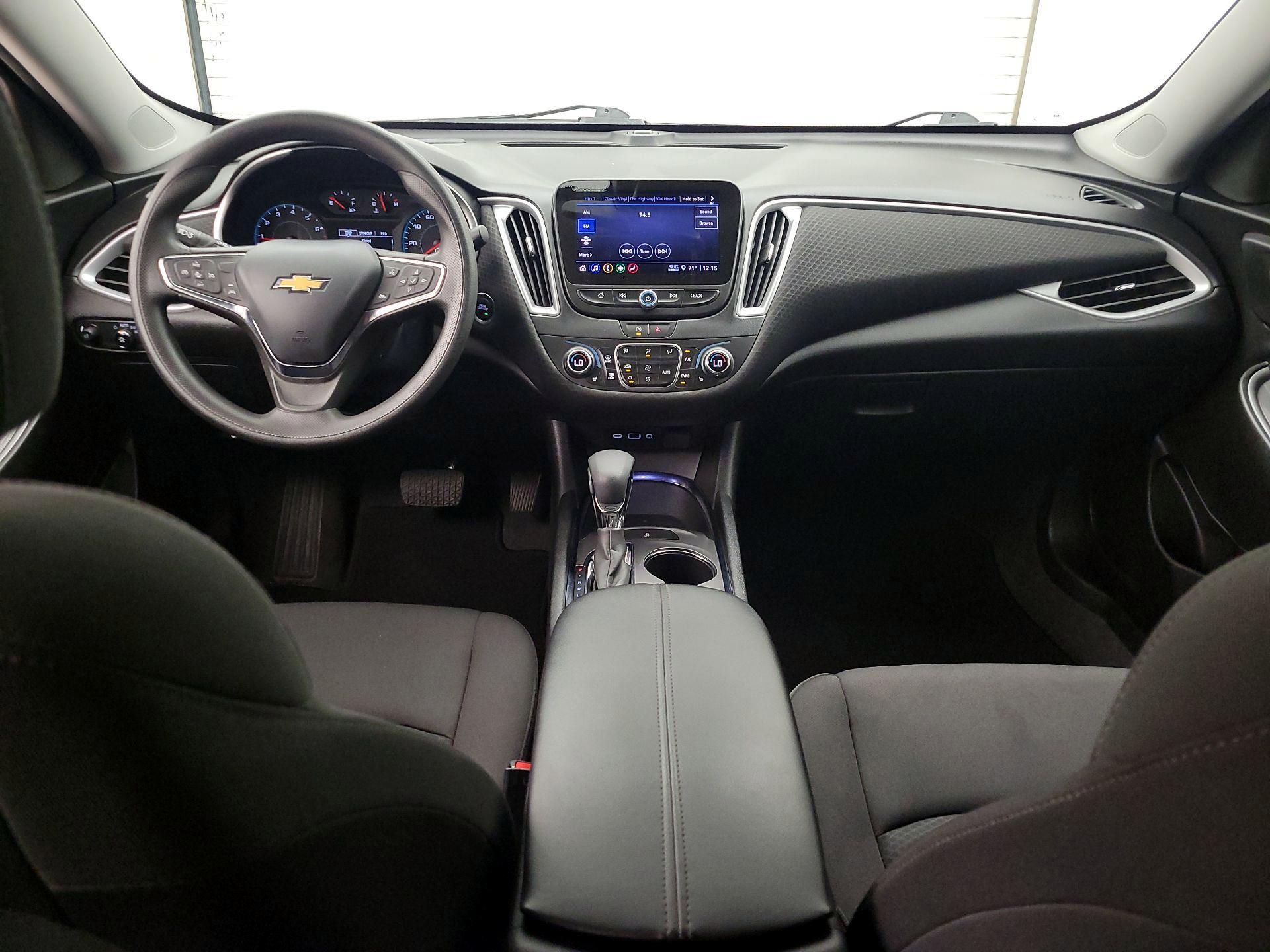 Thumbnail: 2023 Chevrolet Malibu - 9