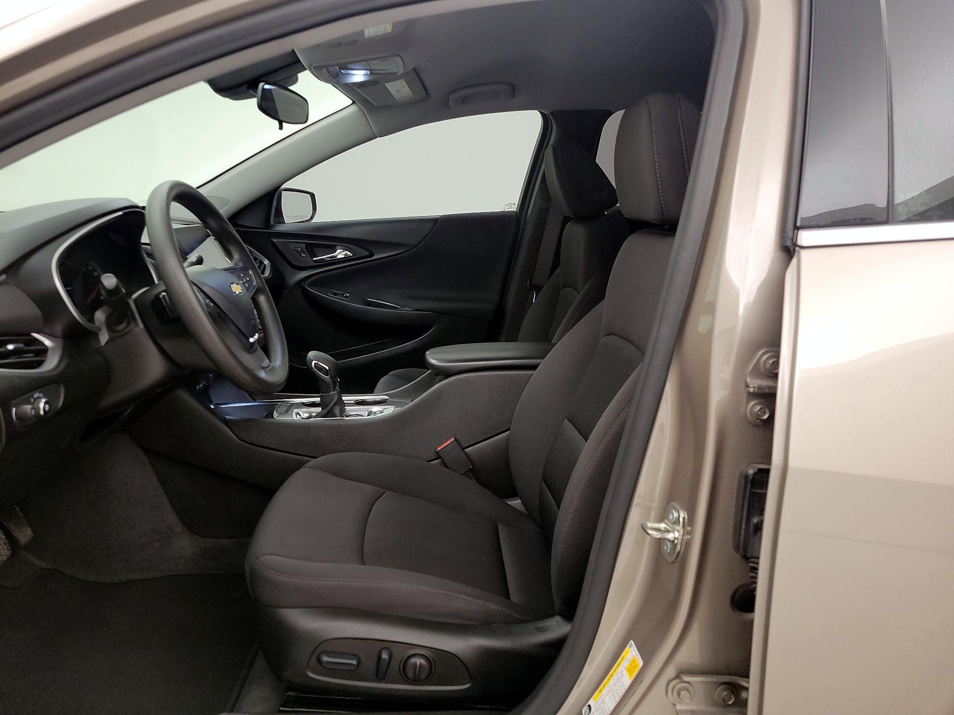 Thumbnail: 2023 Chevrolet Malibu - 11