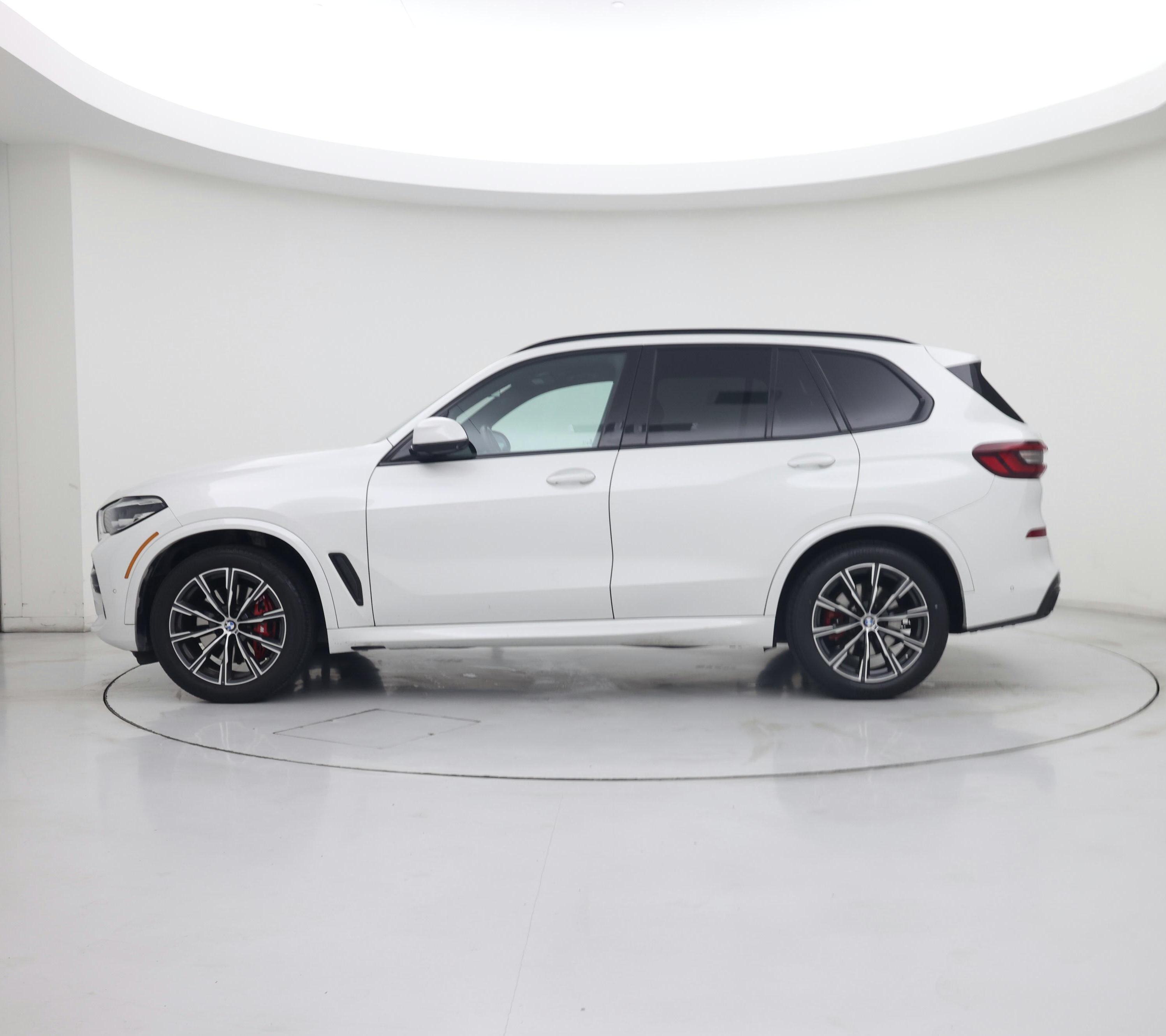 Thumbnail: 2022 BMW X5 - 3