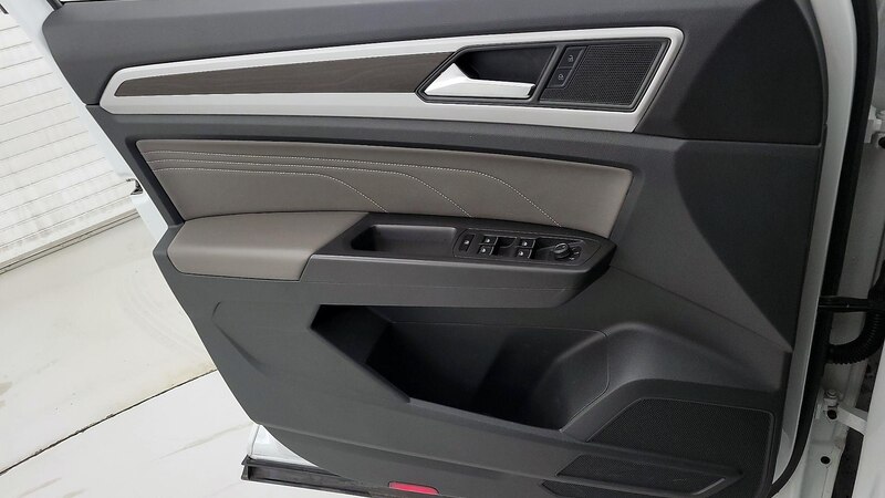2023 Volkswagen Atlas SE 12