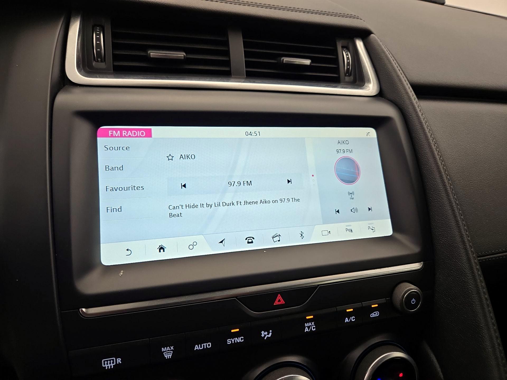 Thumbnail: 2020 Jaguar E-Pace - 16
