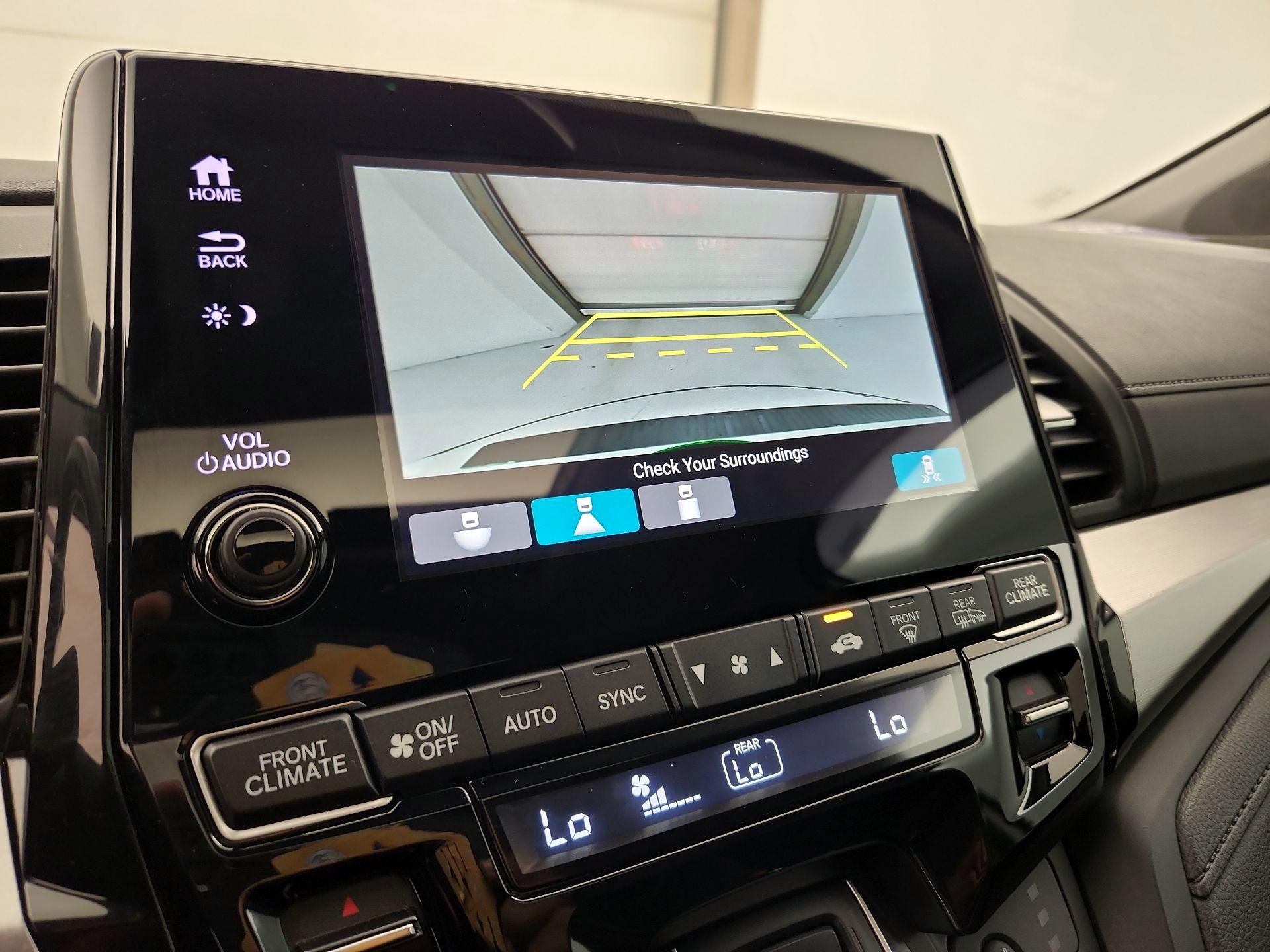 Thumbnail: 2022 Honda Odyssey - 14