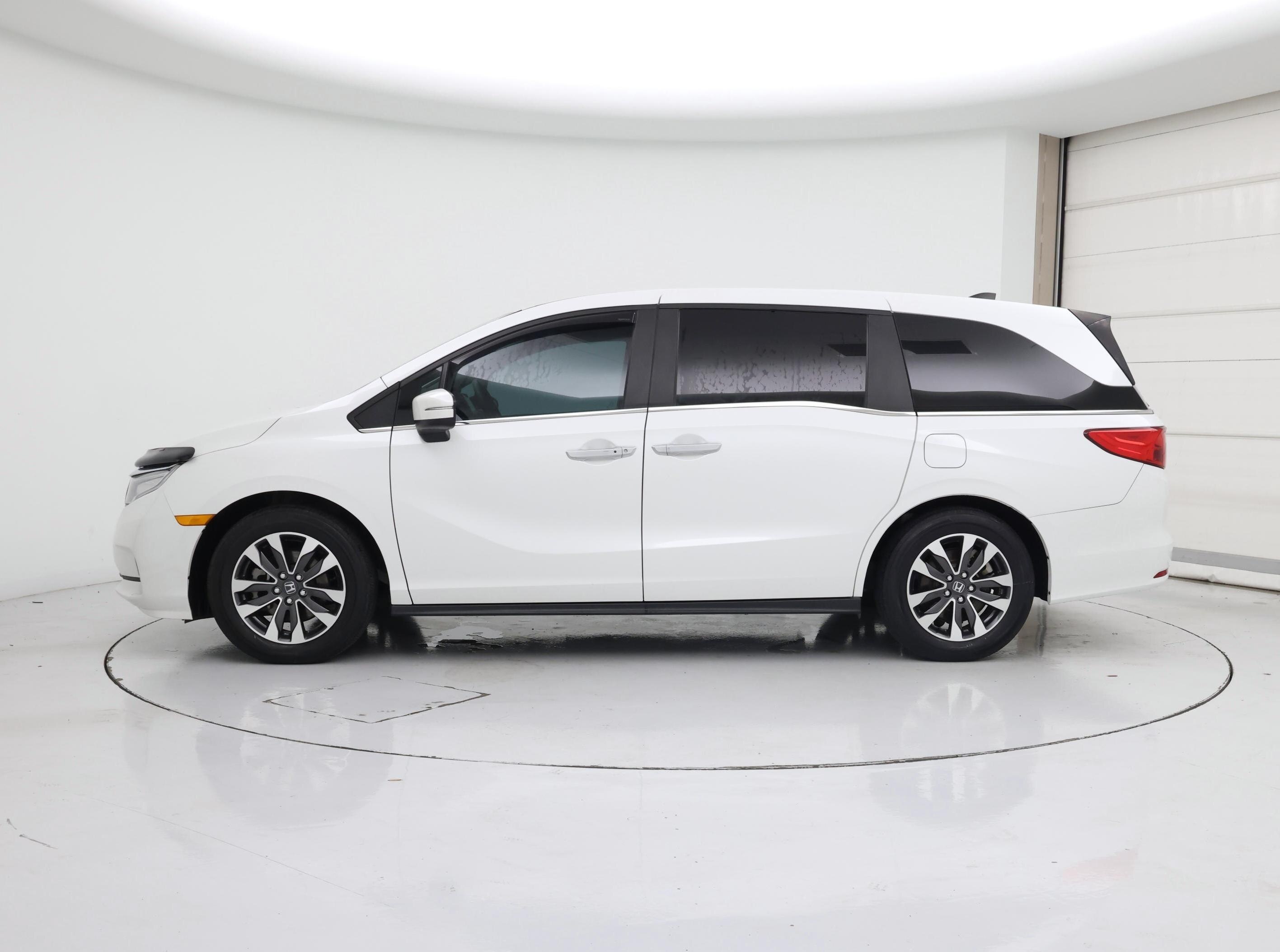 Thumbnail: 2022 Honda Odyssey - 3