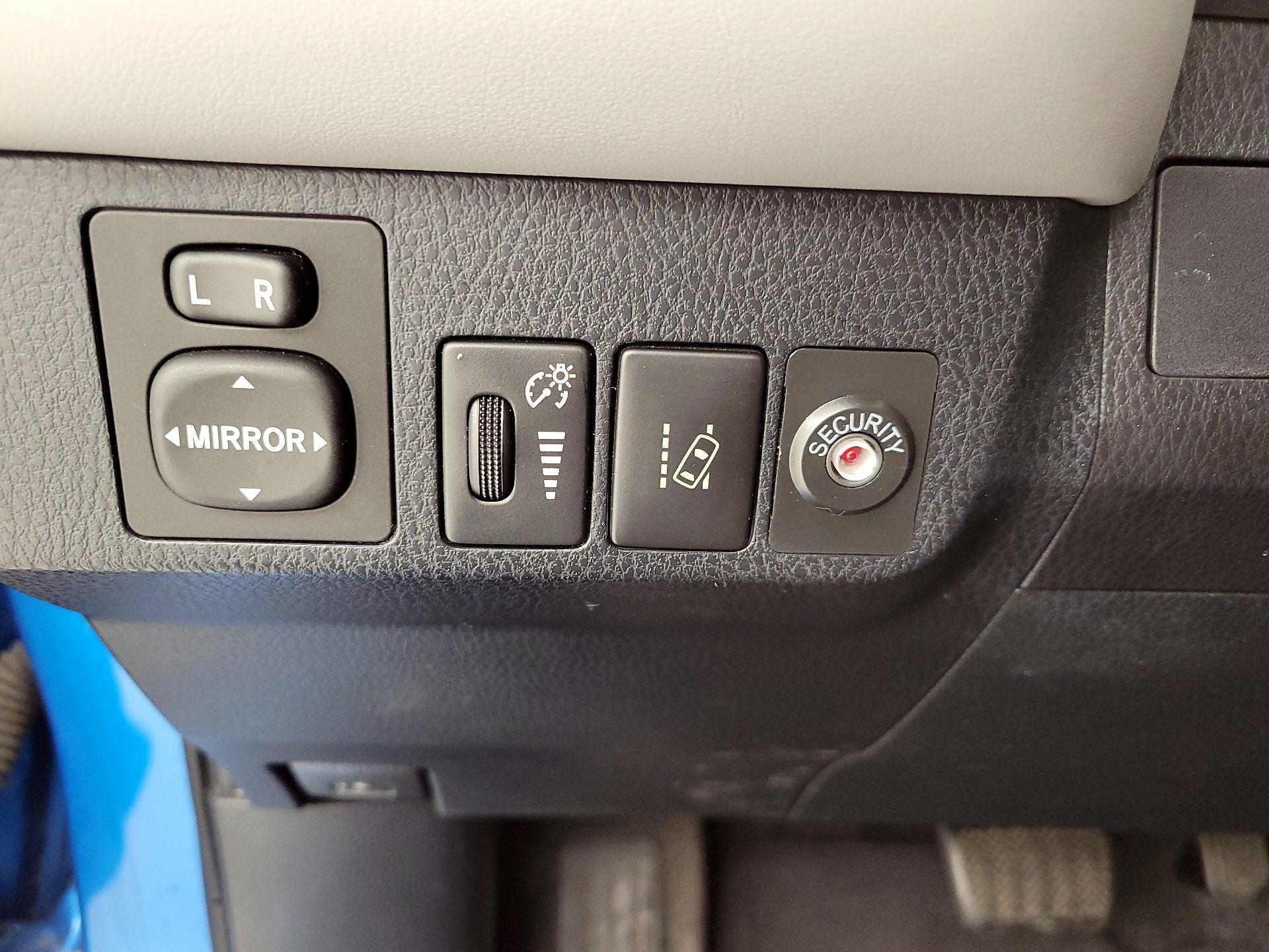 Thumbnail: 2017 Toyota RAV4 - 13