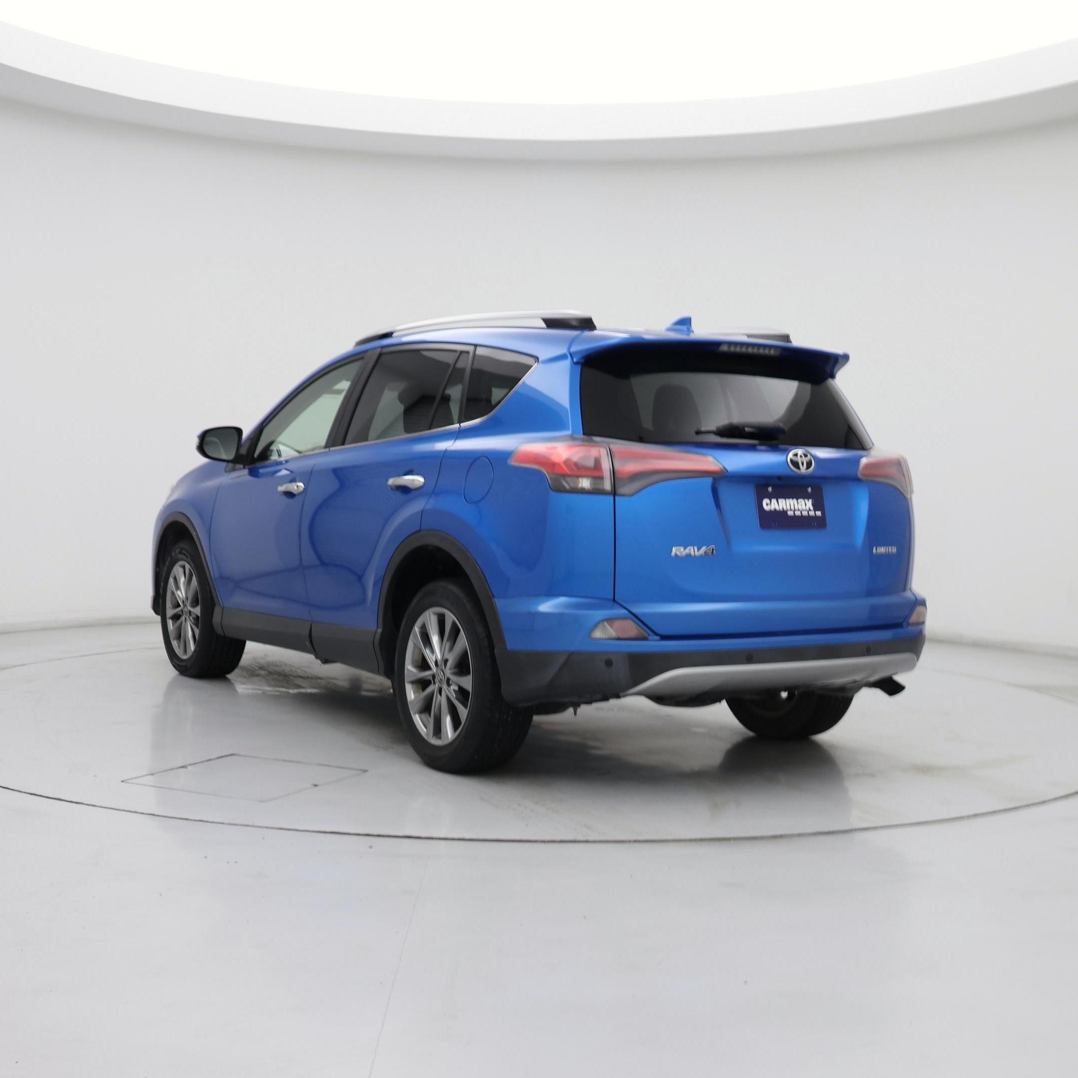 Thumbnail: 2017 Toyota RAV4 - 2