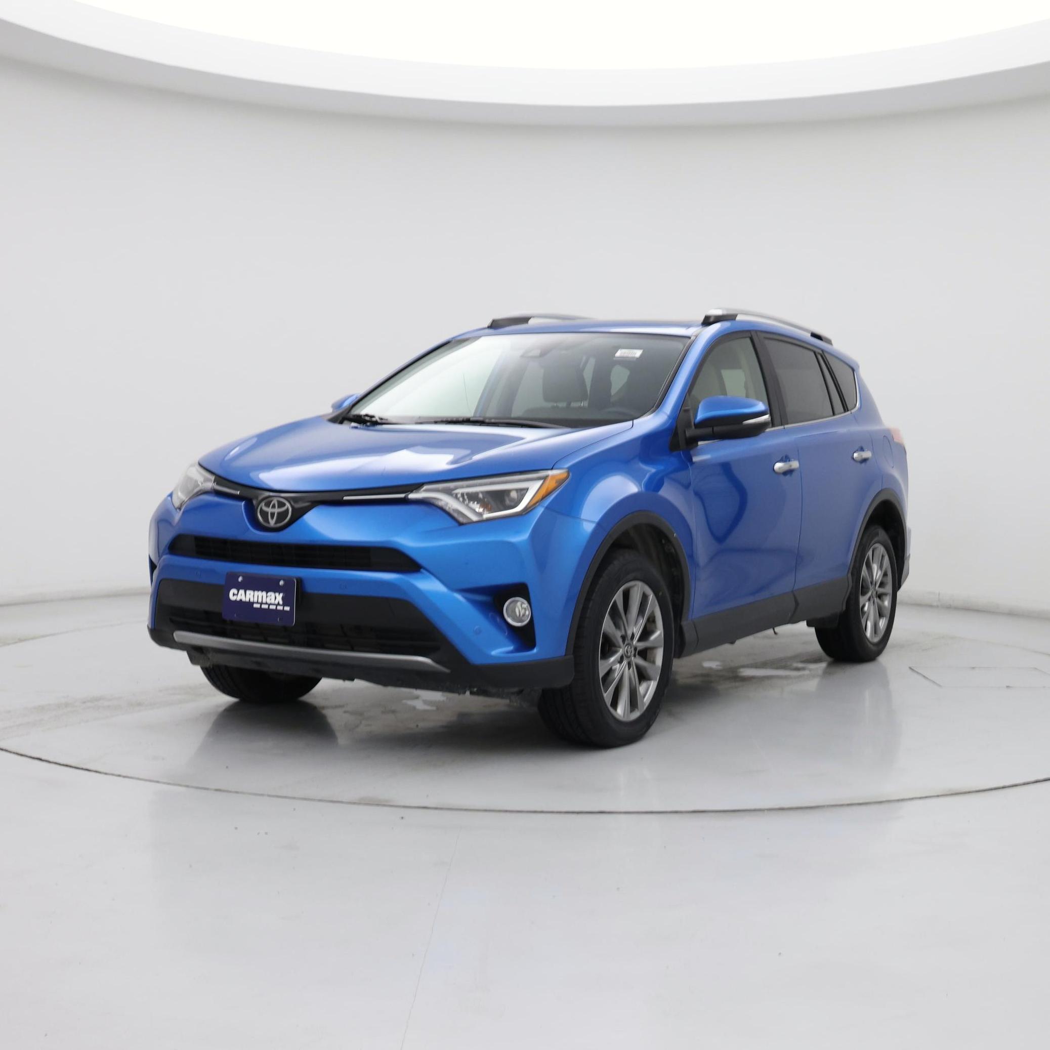Thumbnail: 2017 Toyota RAV4 - 4