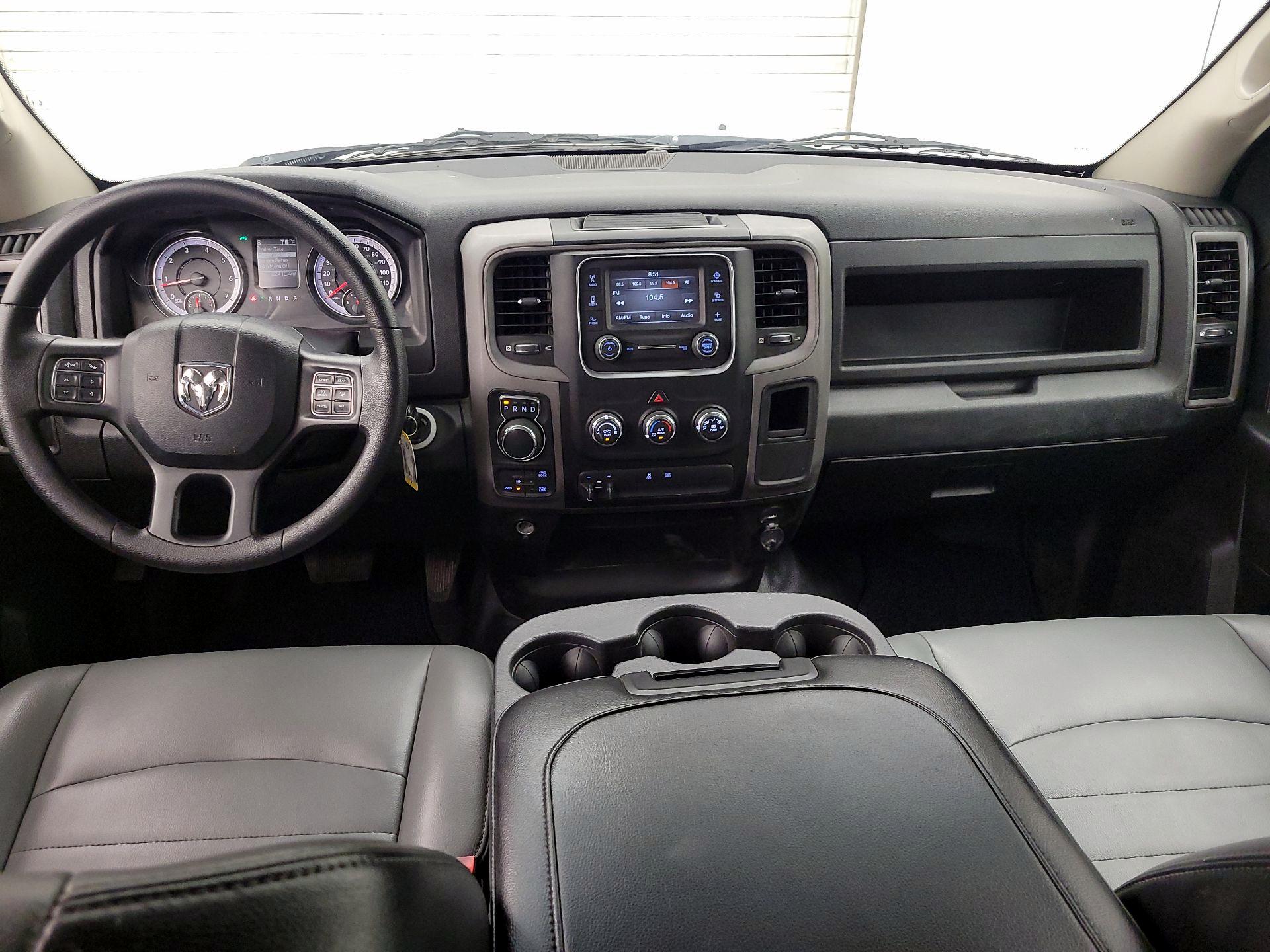 Thumbnail: 2022 RAM 1500 Classic - 9
