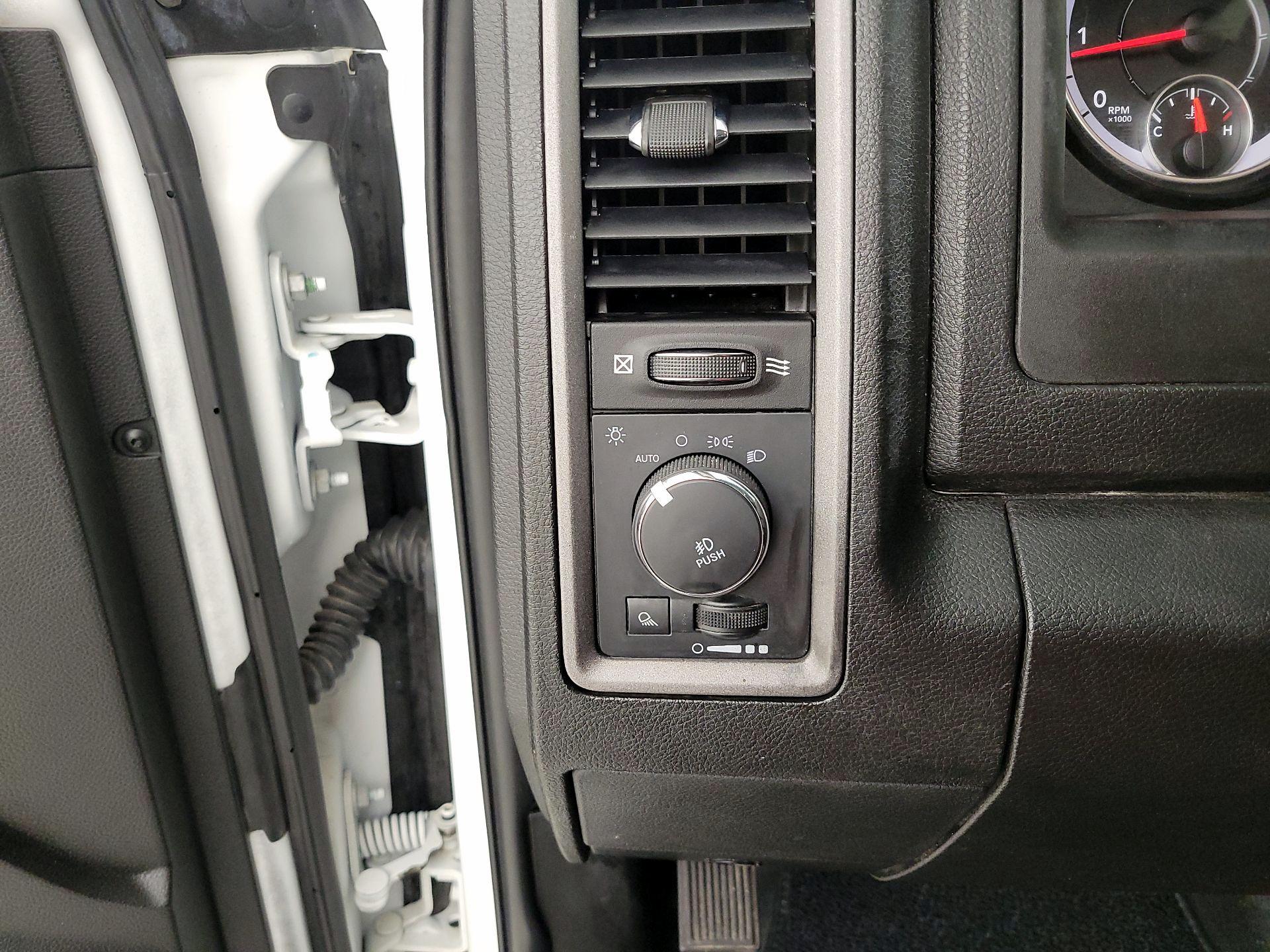 Thumbnail: 2022 RAM 1500 Classic - 13