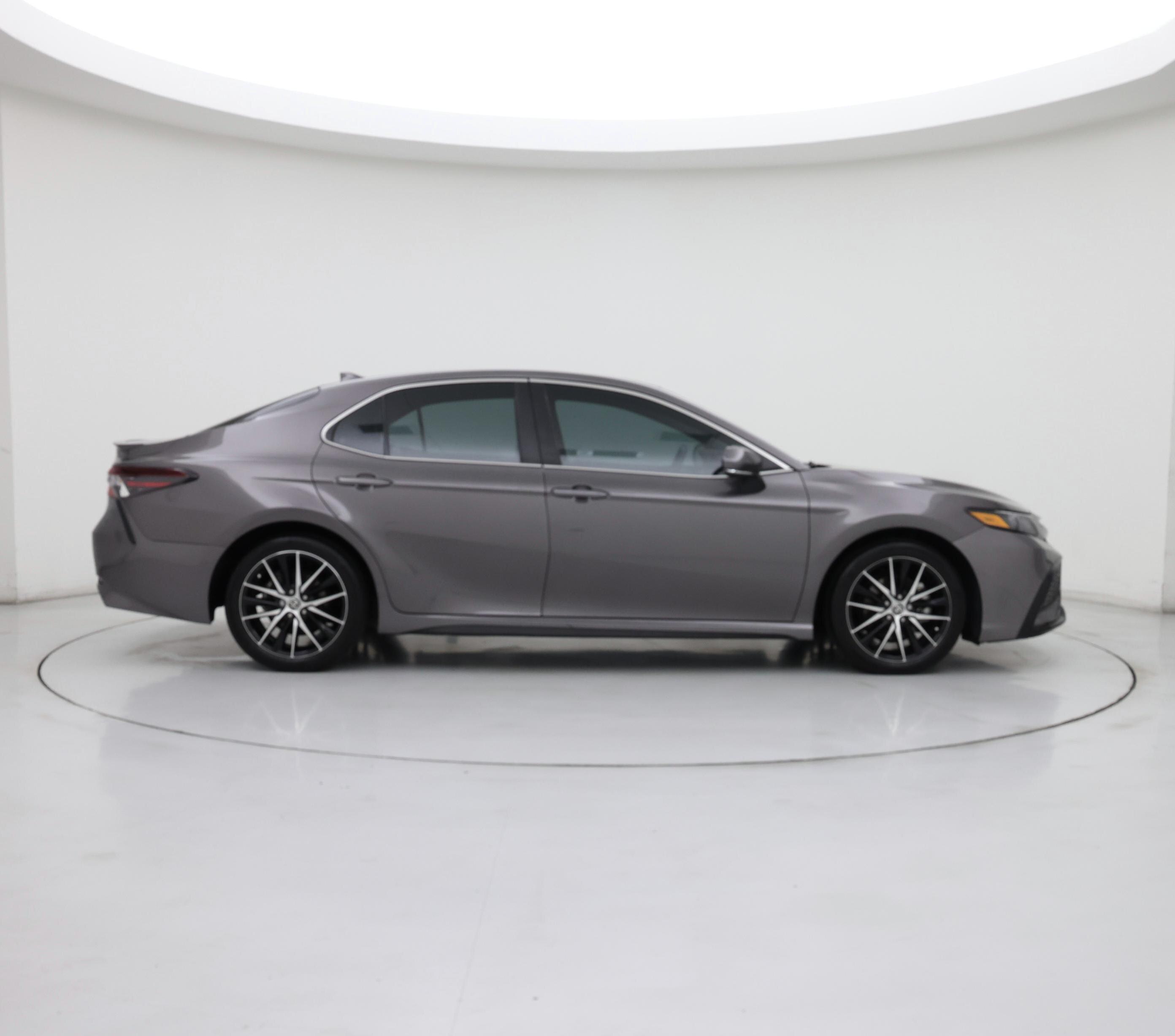 Thumbnail: 2022 Toyota Camry - 7