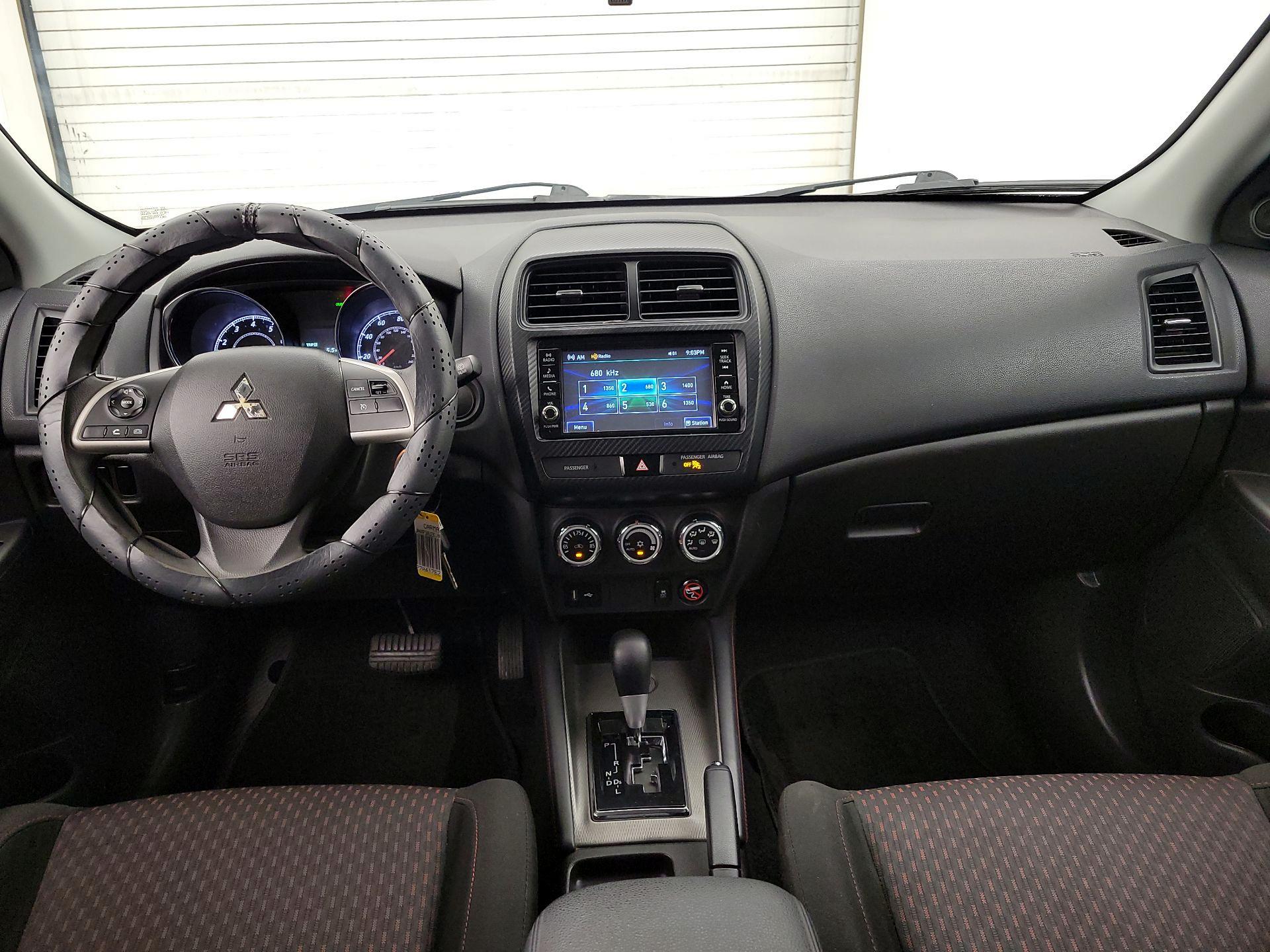 Thumbnail: 2019 Mitsubishi Outlander Sport - 9