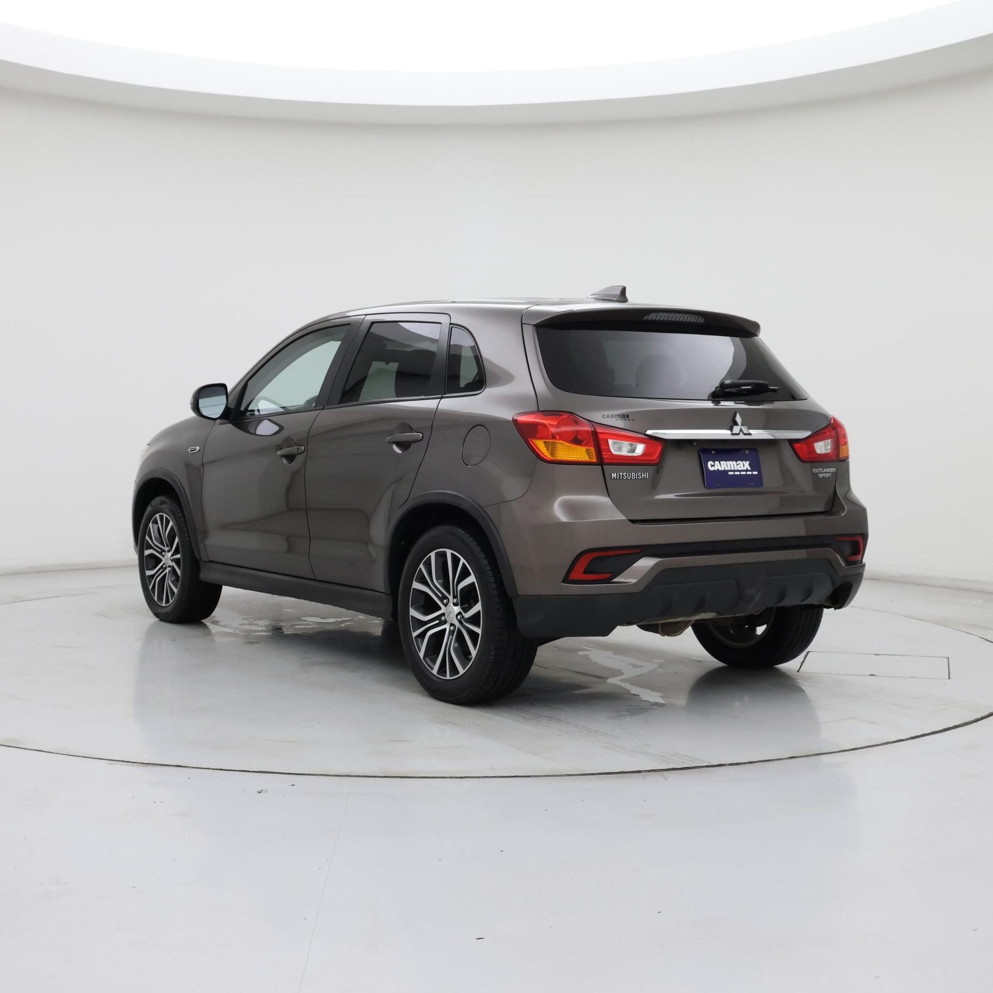 Thumbnail: 2019 Mitsubishi Outlander Sport - 2