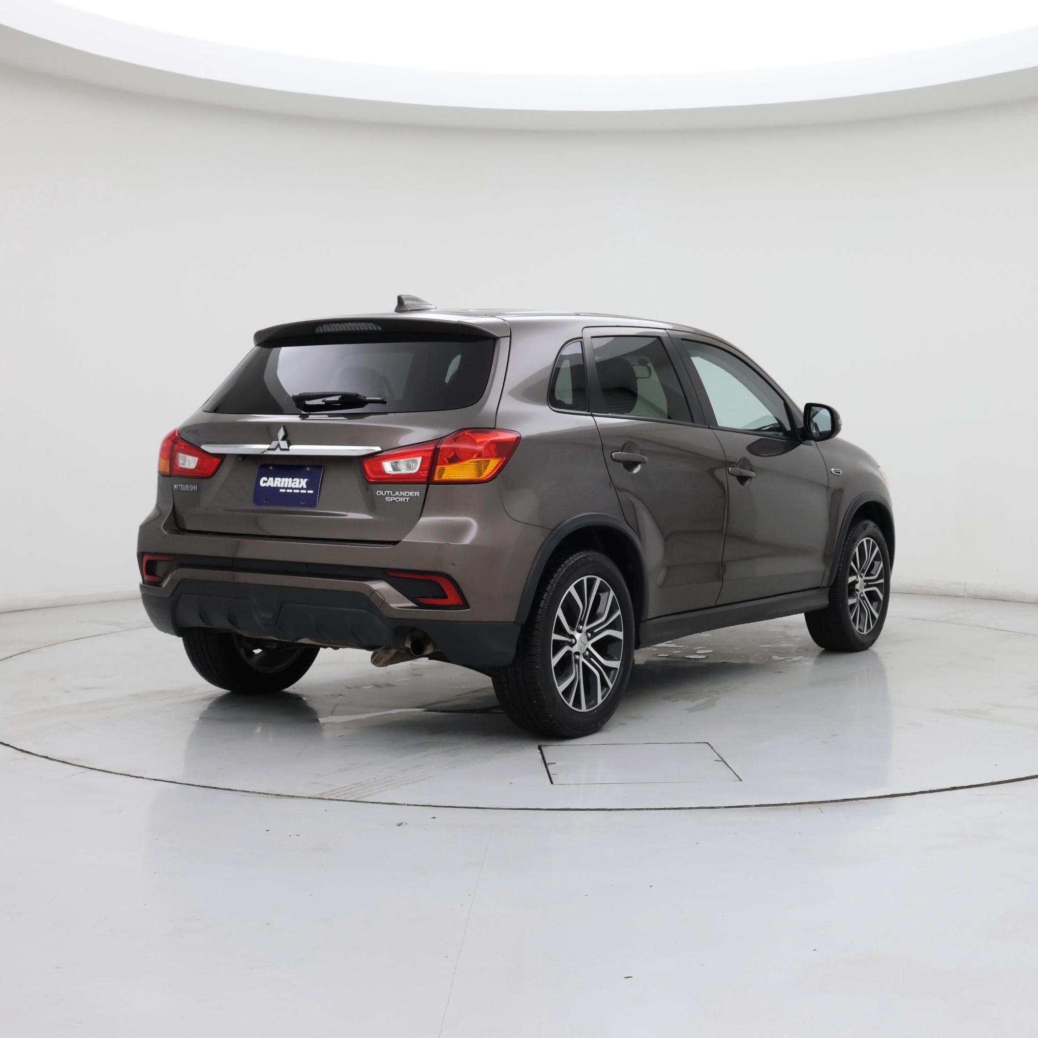 Thumbnail: 2019 Mitsubishi Outlander Sport - 8