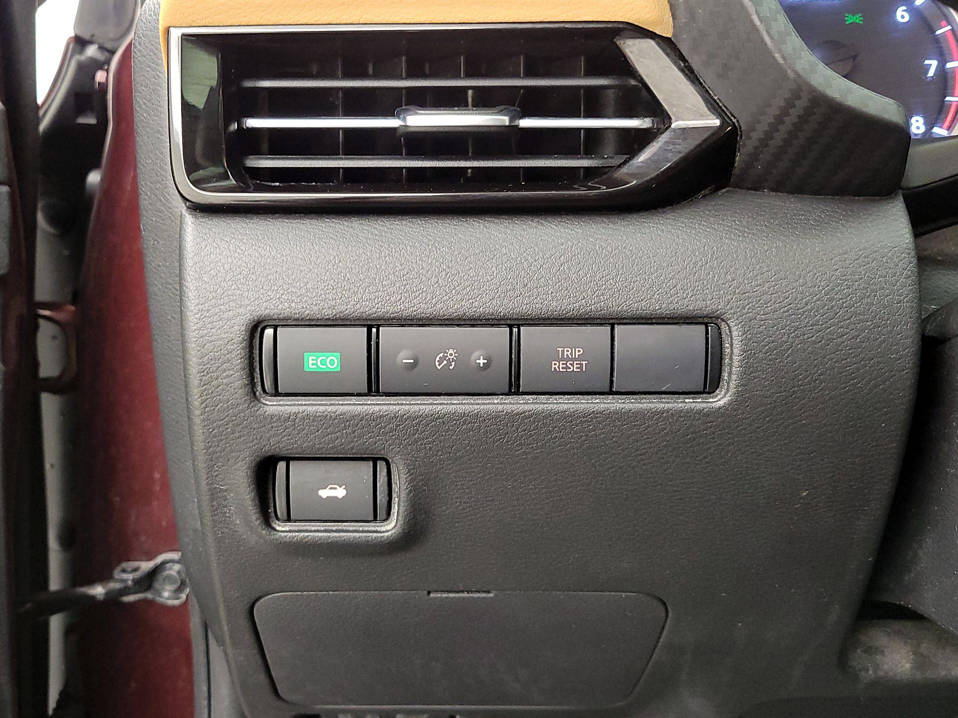 Thumbnail: 2020 Nissan Sentra - 13