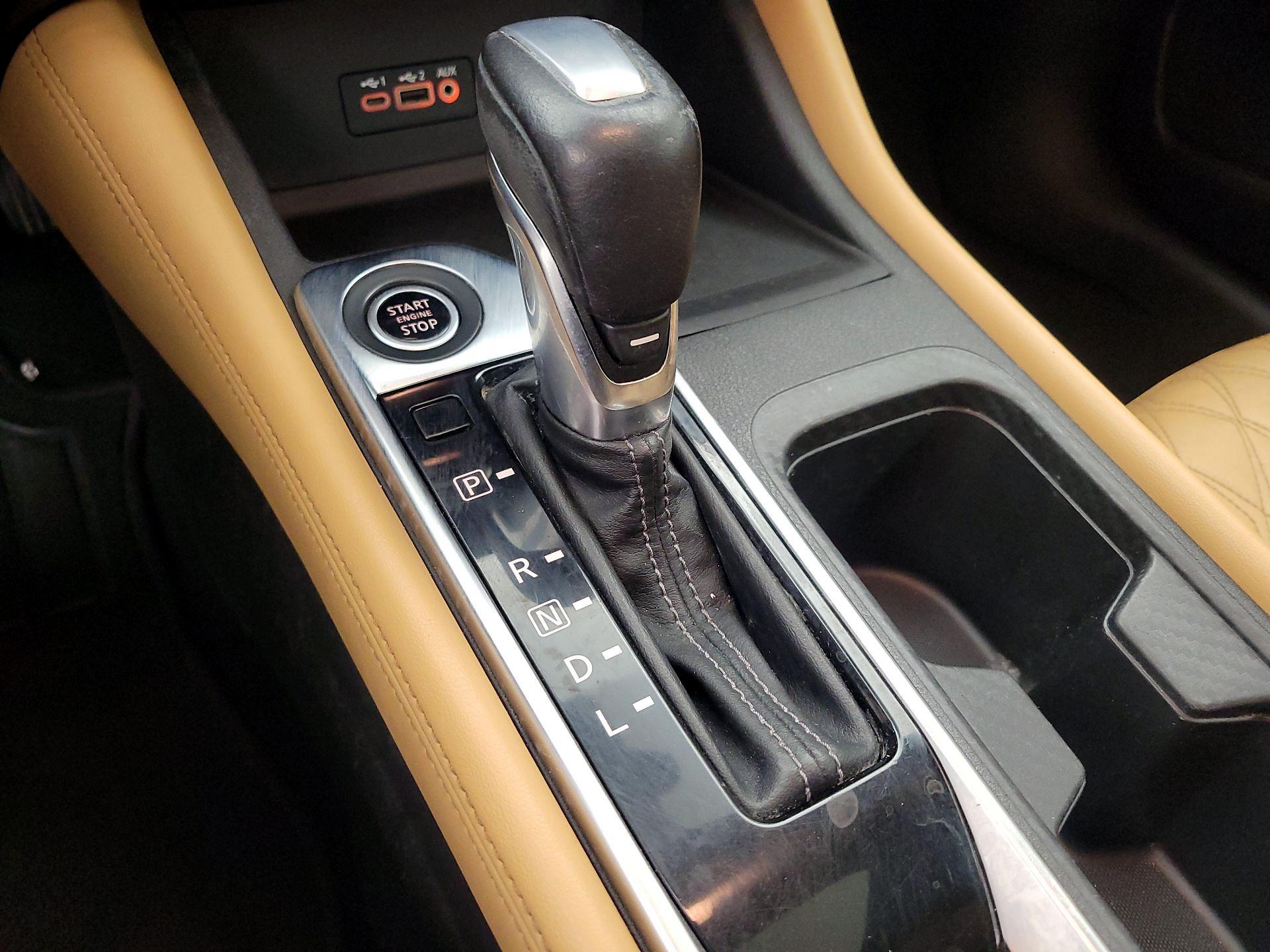 Thumbnail: 2020 Nissan Sentra - 17