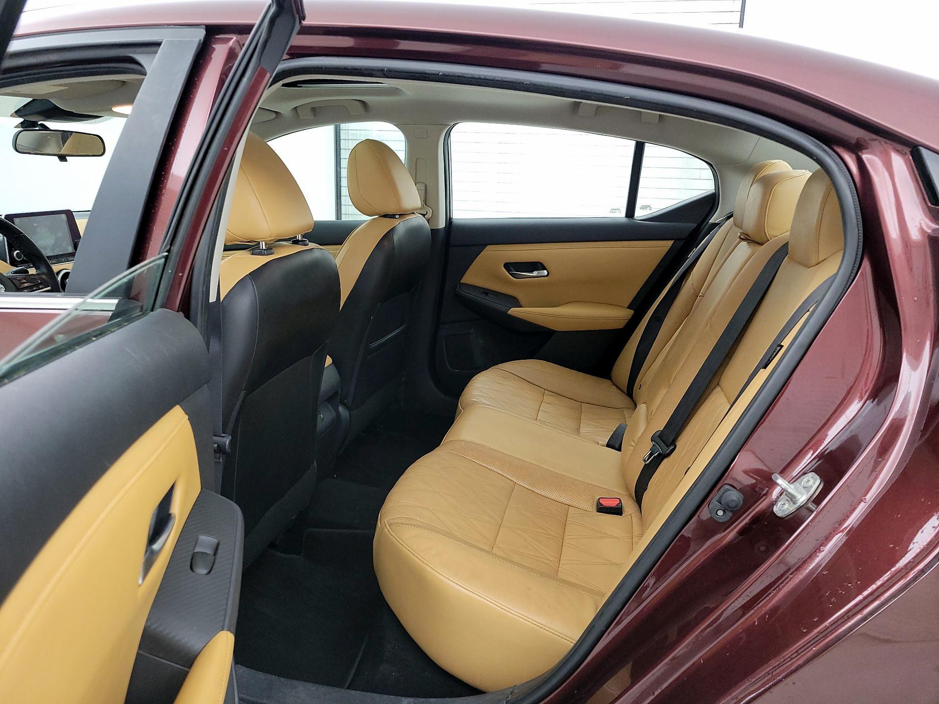 Thumbnail: 2020 Nissan Sentra - 20