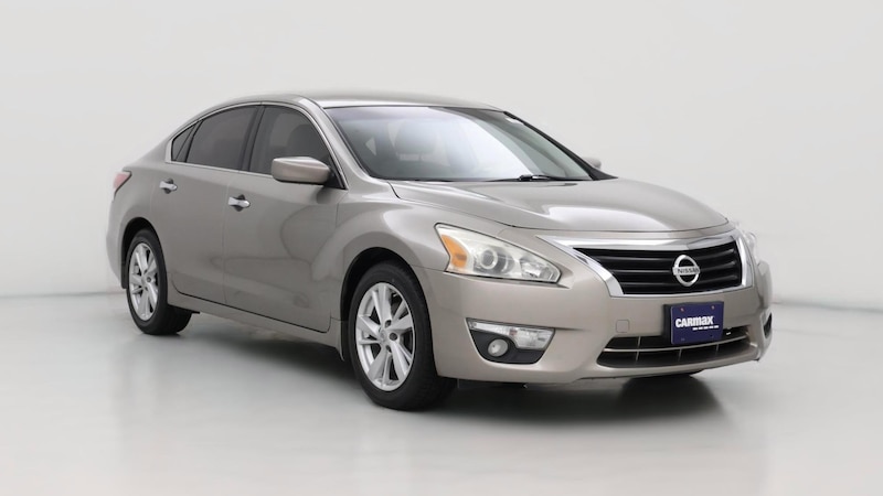 2015 Nissan Altima SV Hero Image