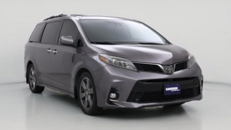 2018 Toyota Sienna SE Hero Image