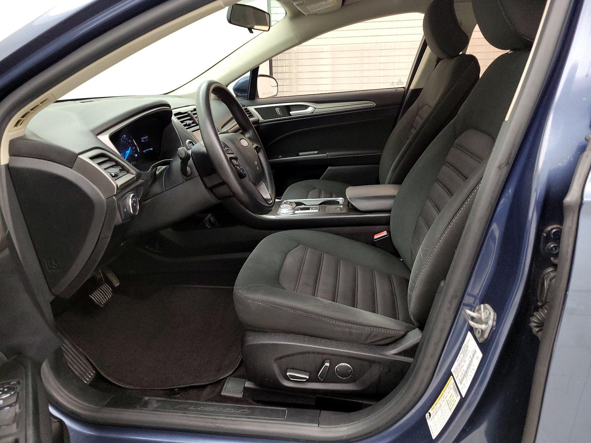 Thumbnail: 2018 Ford Fusion - 11
