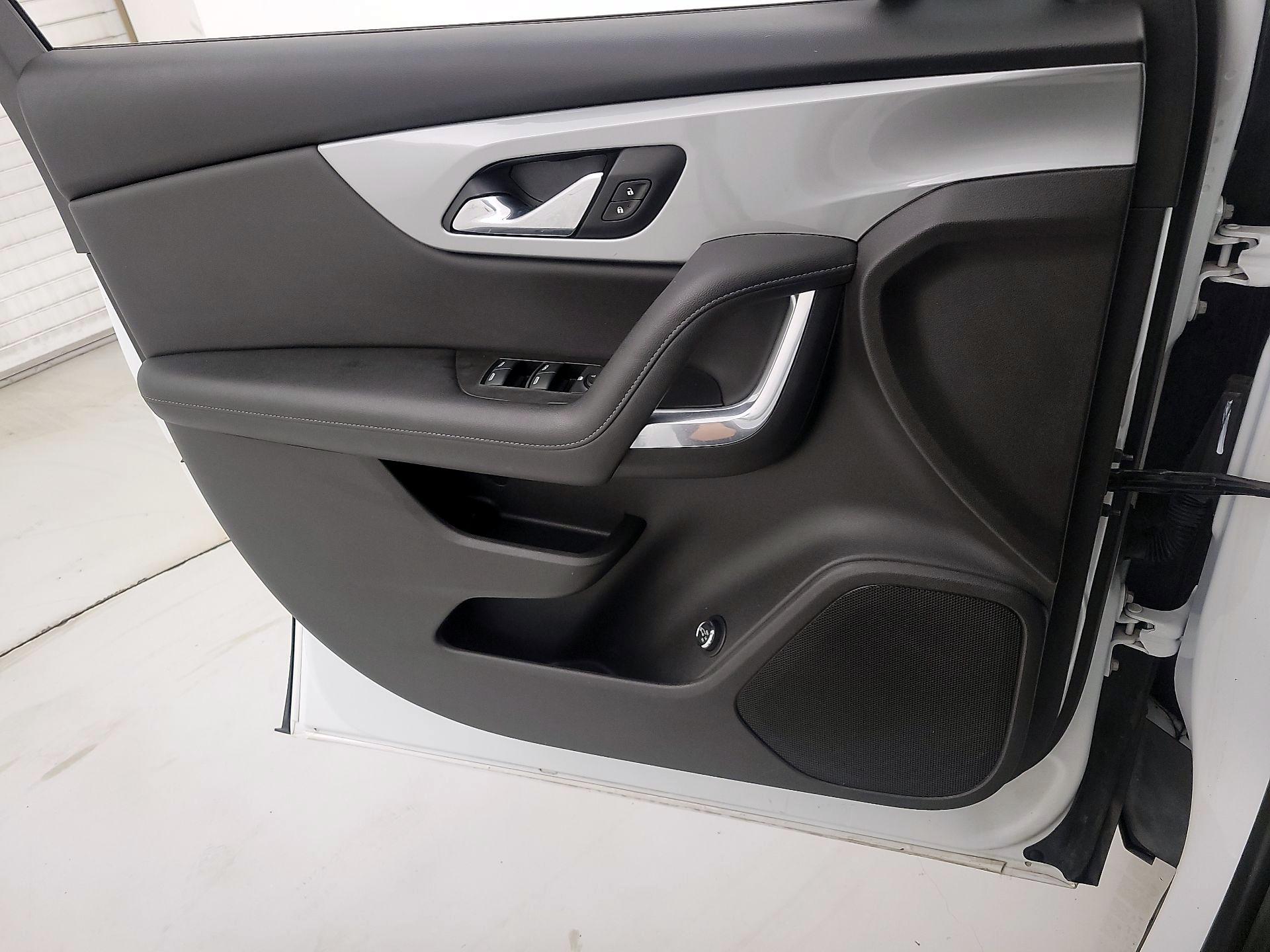 Thumbnail: 2021 Chevrolet Blazer - 12
