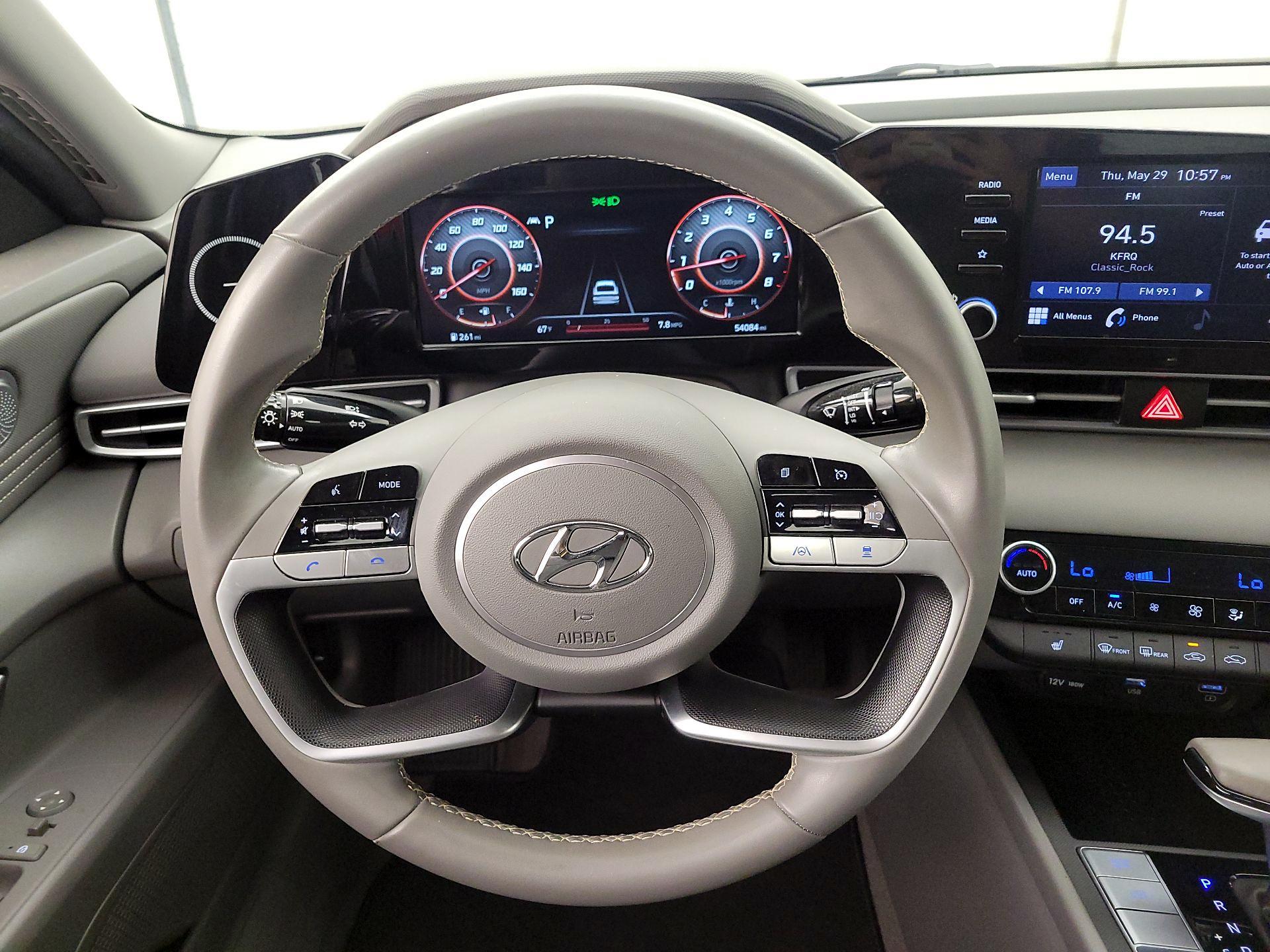 Thumbnail: 2022 Hyundai Elantra - 10