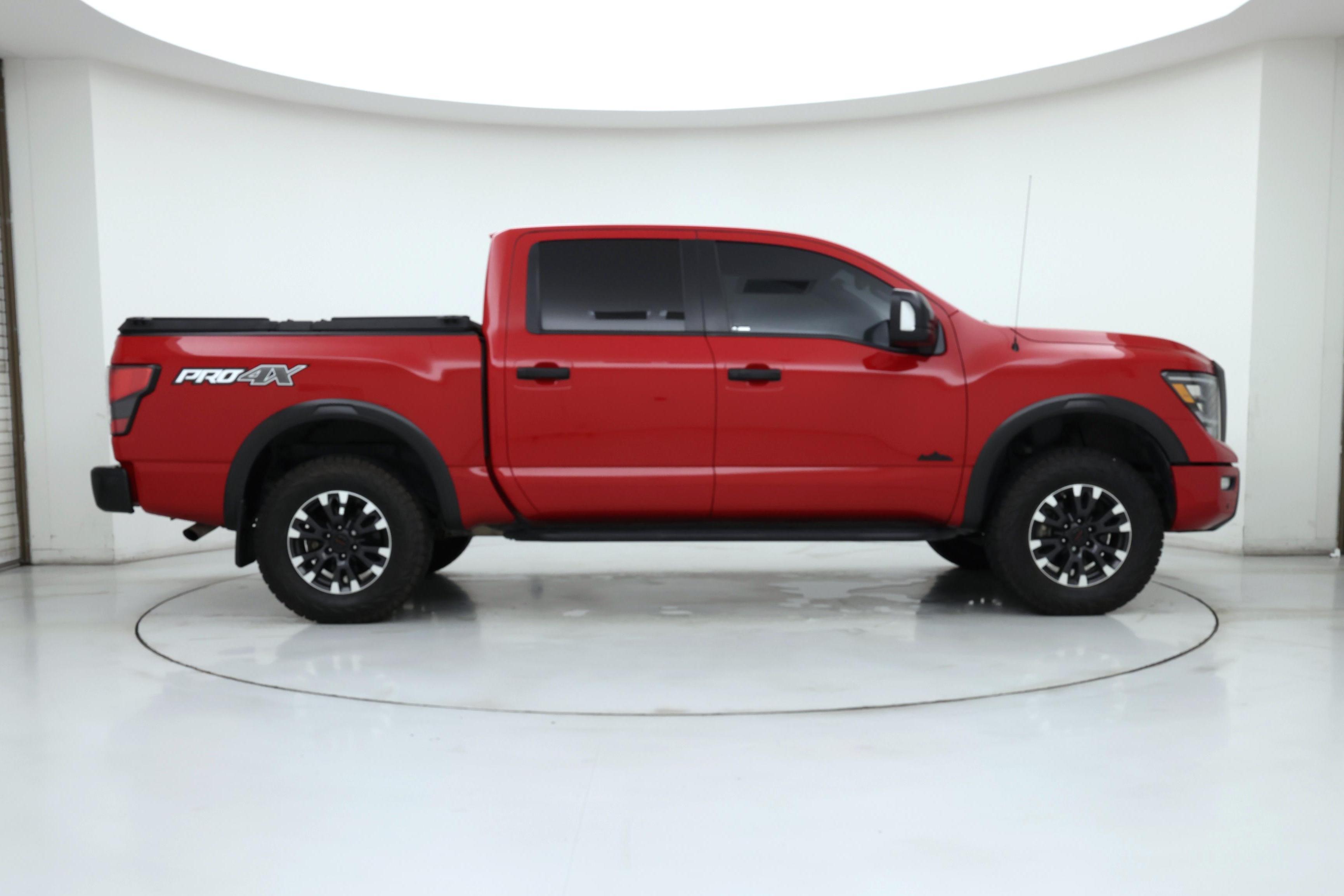 Thumbnail: 2021 Nissan Titan - 7