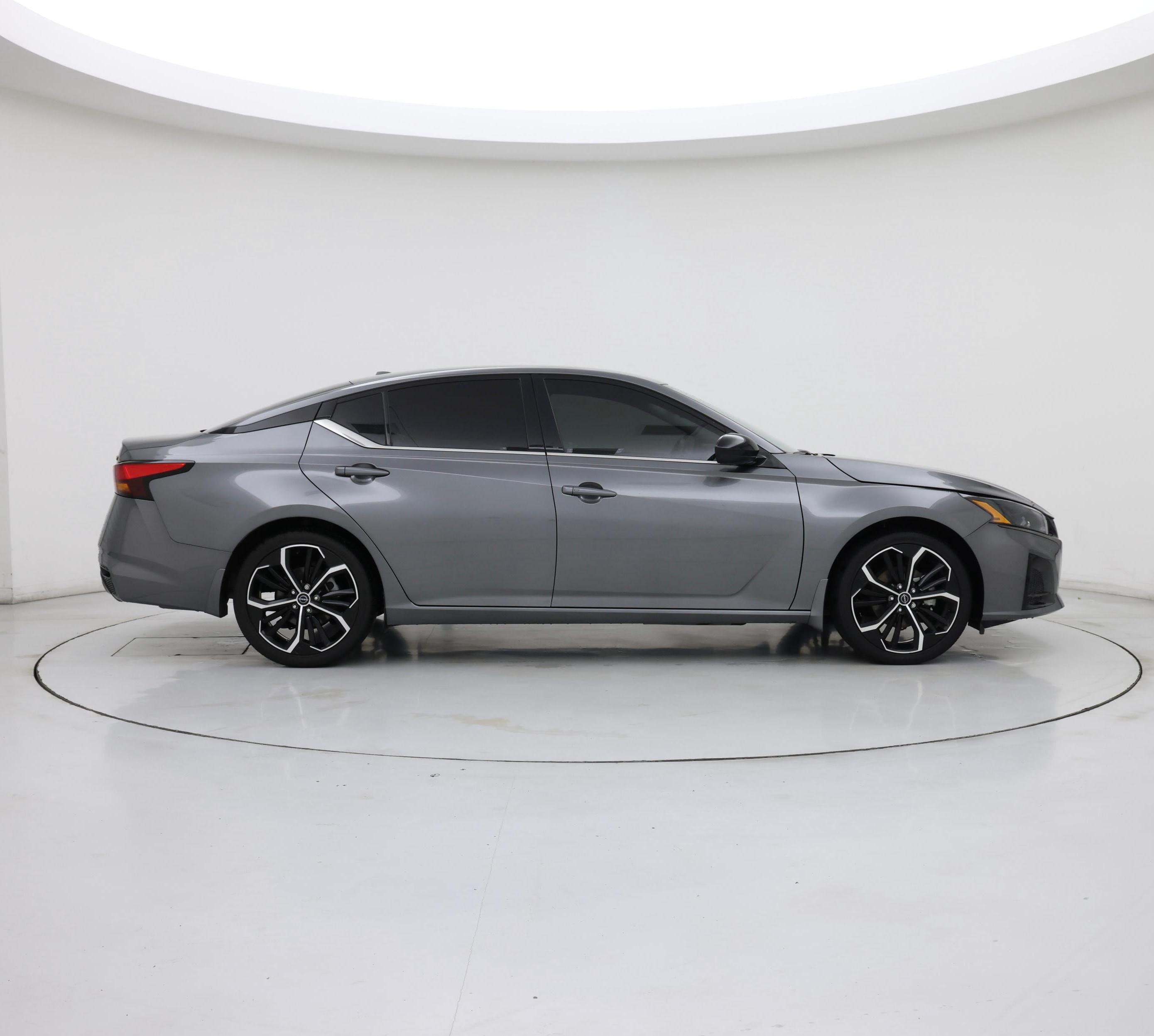 Thumbnail: 2023 Nissan Altima - 7