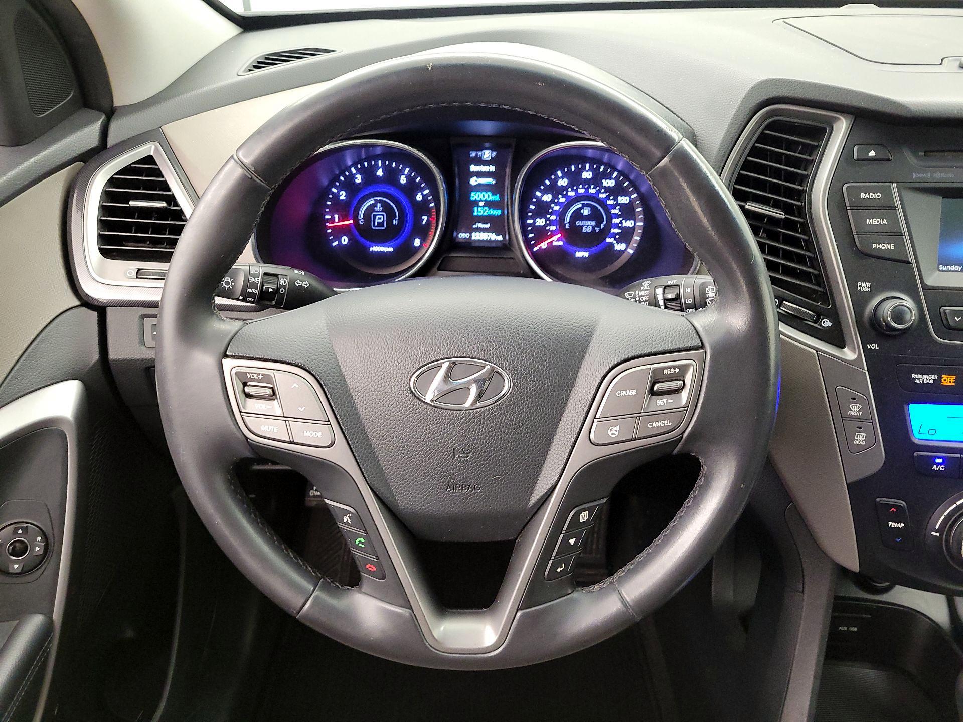 Thumbnail: 2014 Hyundai Santa Fe - 10