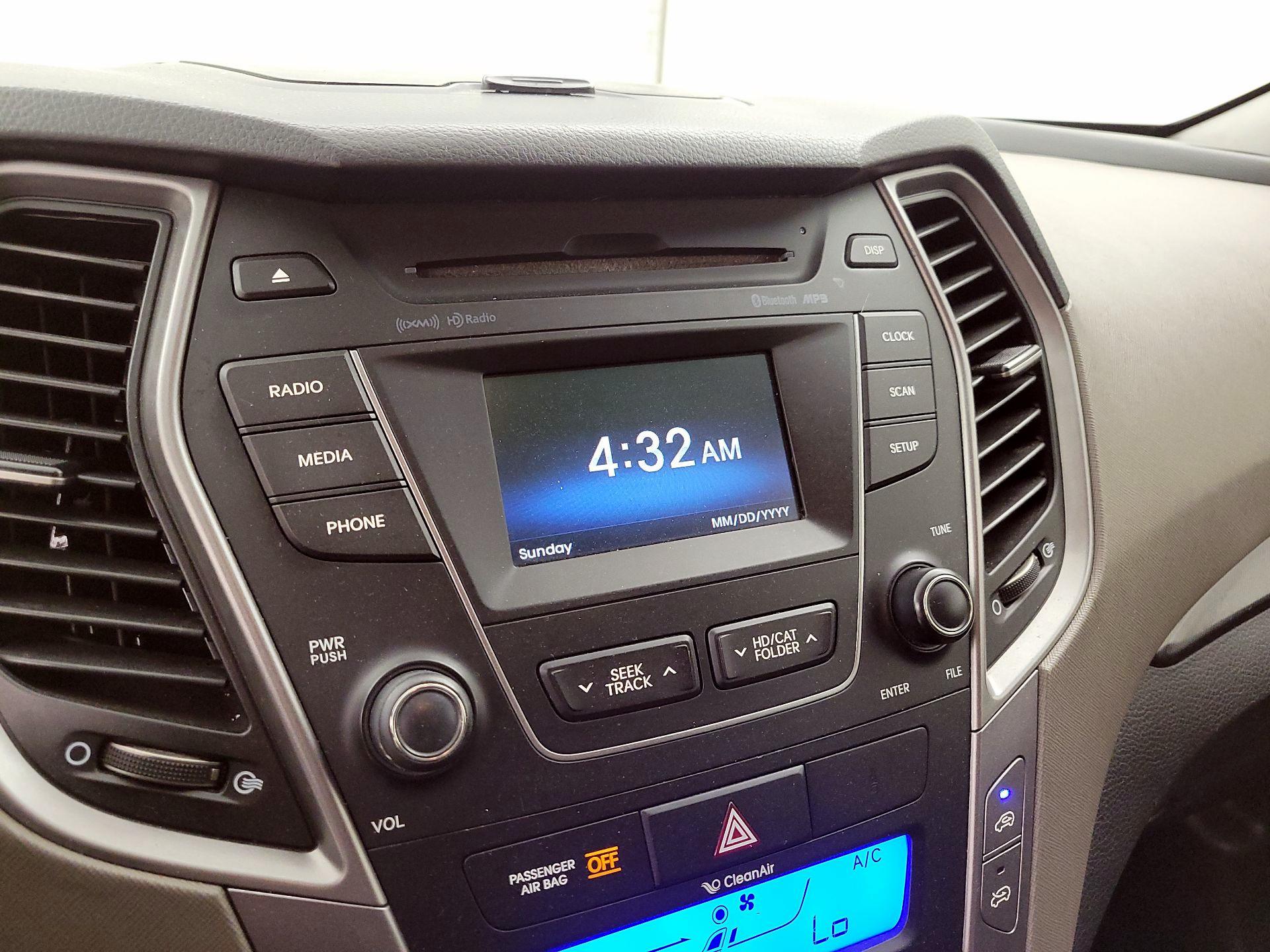 Thumbnail: 2014 Hyundai Santa Fe - 15