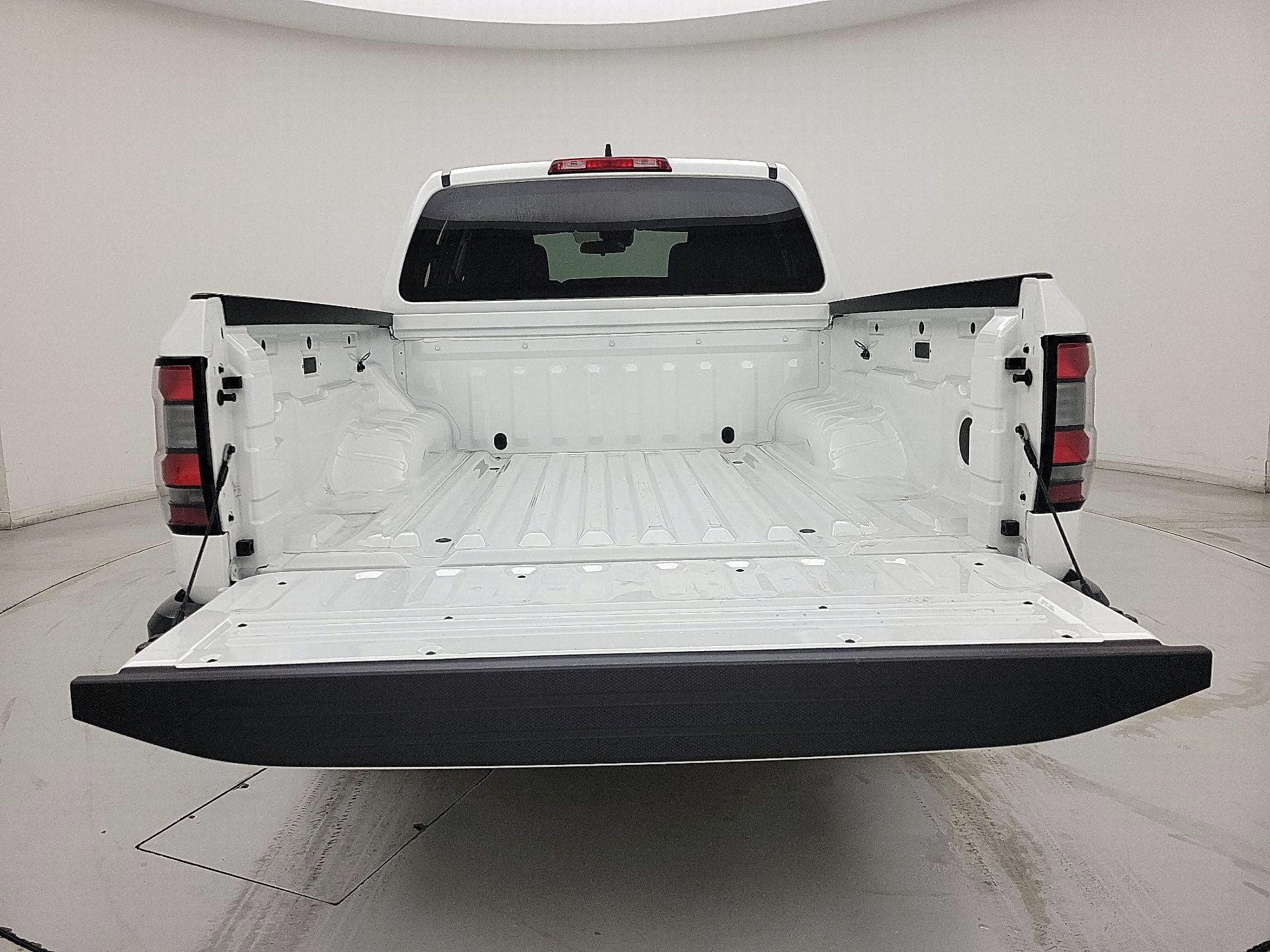 Thumbnail: 2024 Nissan Frontier - 20
