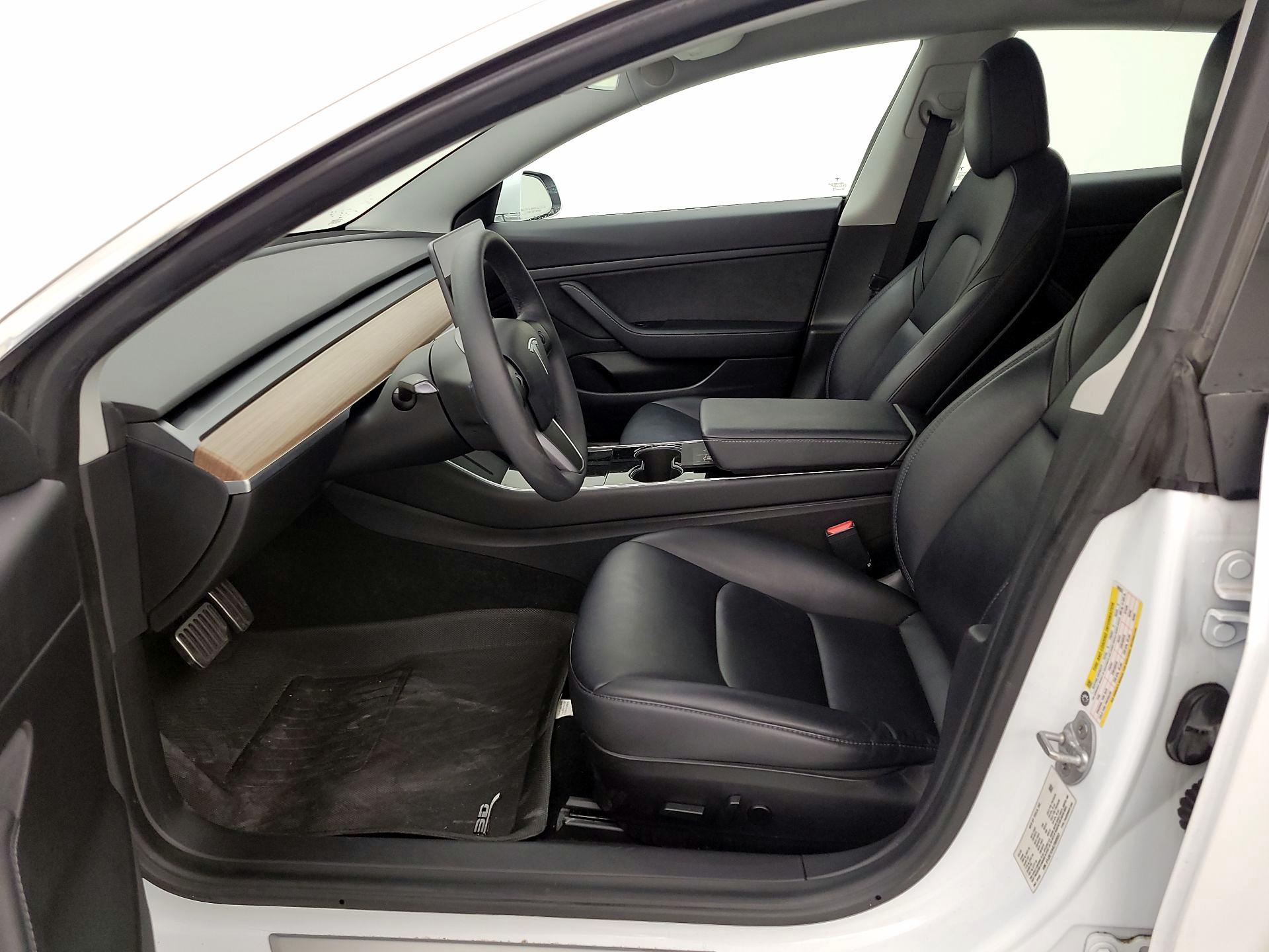 Thumbnail: 2020 Tesla Model 3 - 11