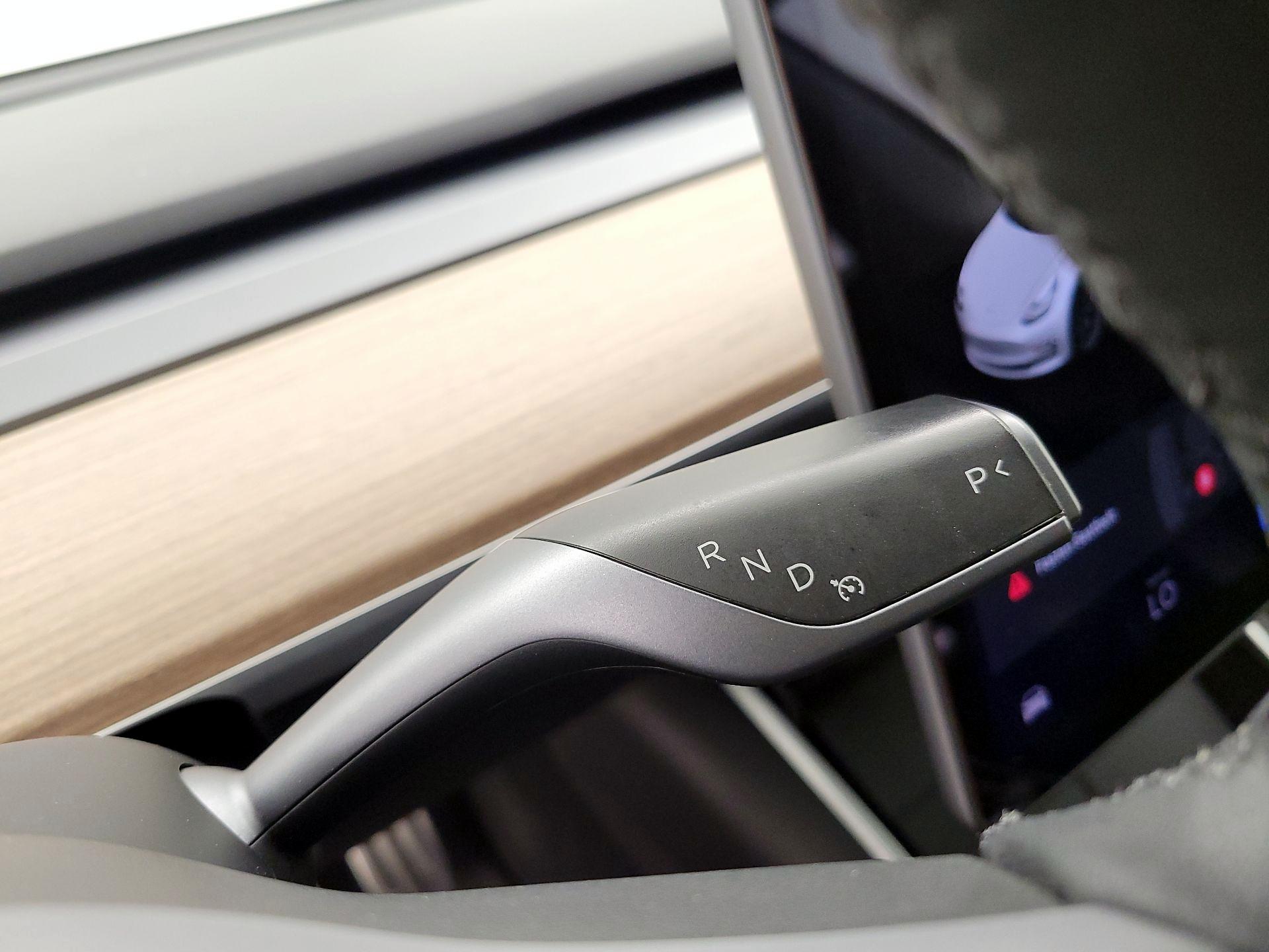 Thumbnail: 2020 Tesla Model 3 - 17