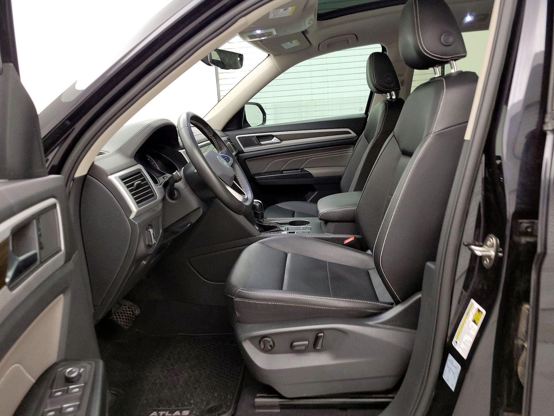 Thumbnail: 2021 Volkswagen Atlas - 11