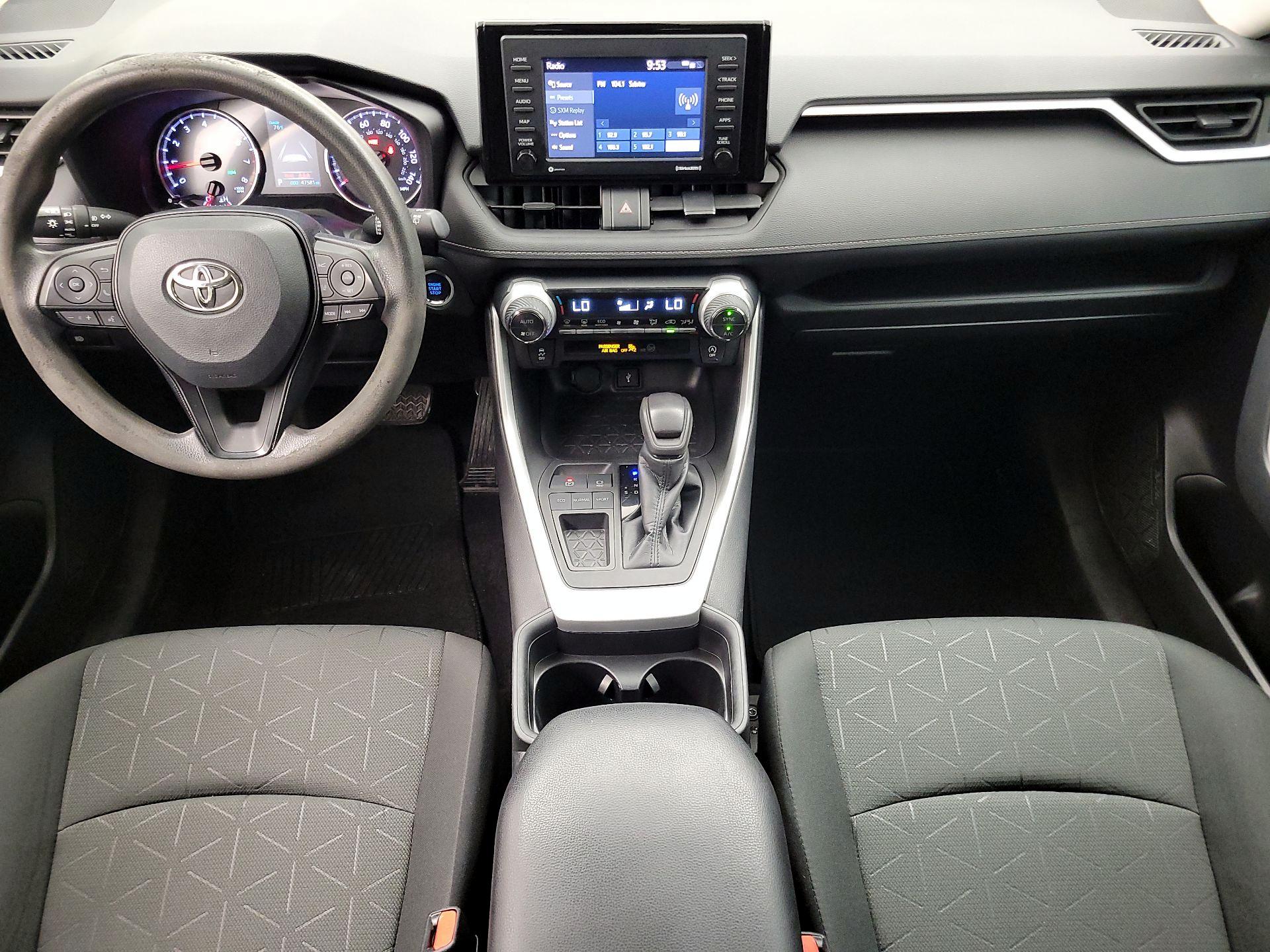 Thumbnail: 2021 Toyota RAV4 - 9