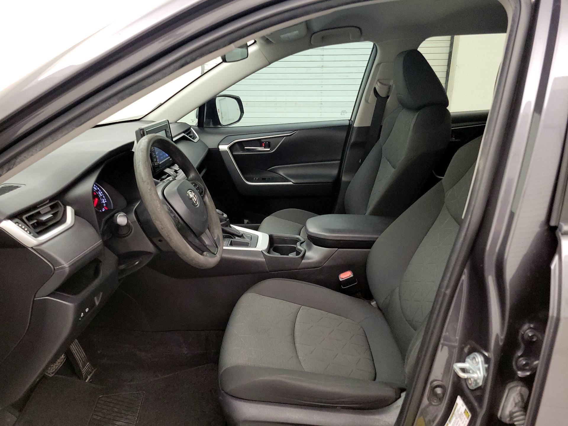 Thumbnail: 2021 Toyota RAV4 - 11