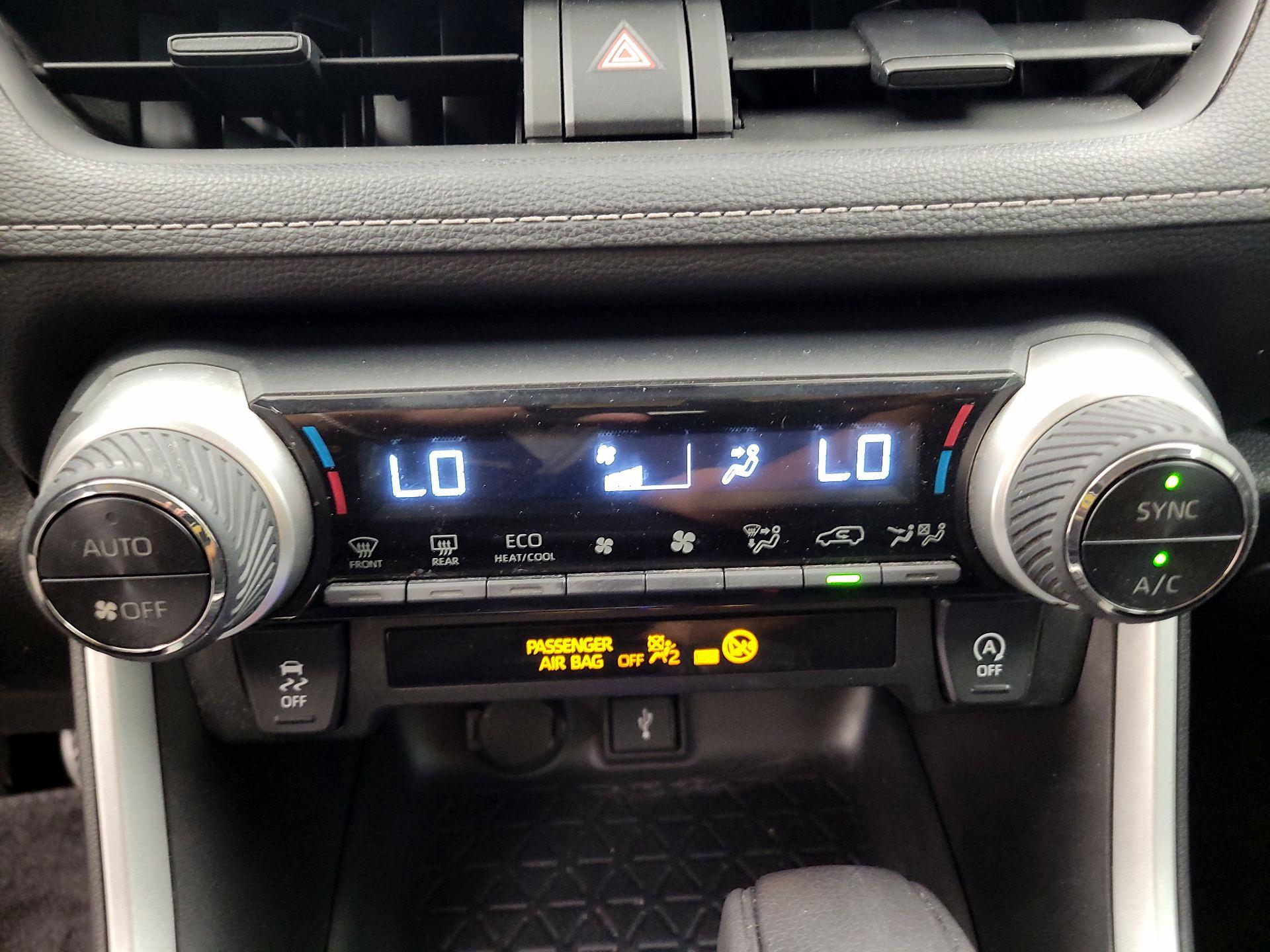 Thumbnail: 2021 Toyota RAV4 - 16
