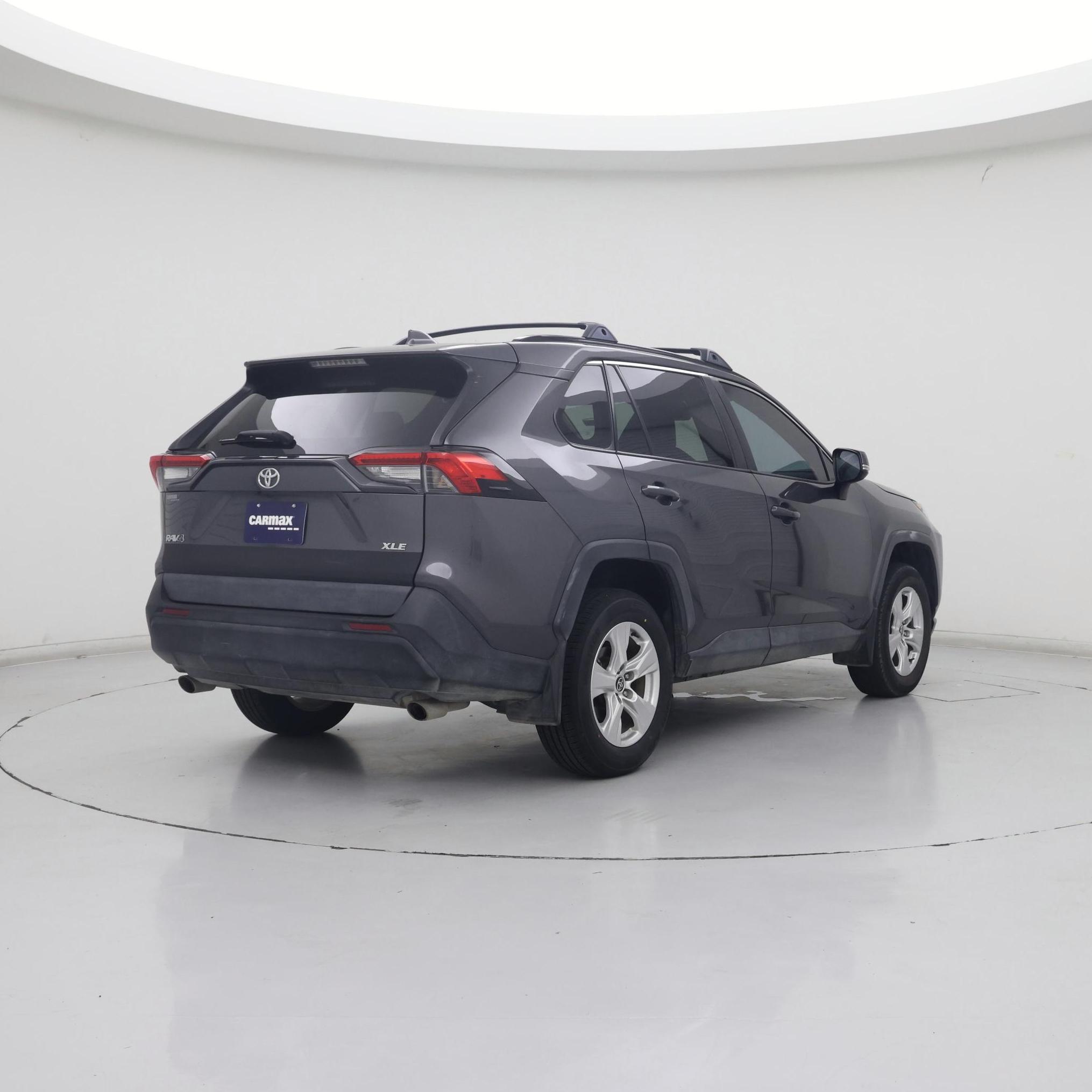 Thumbnail: 2021 Toyota RAV4 - 8