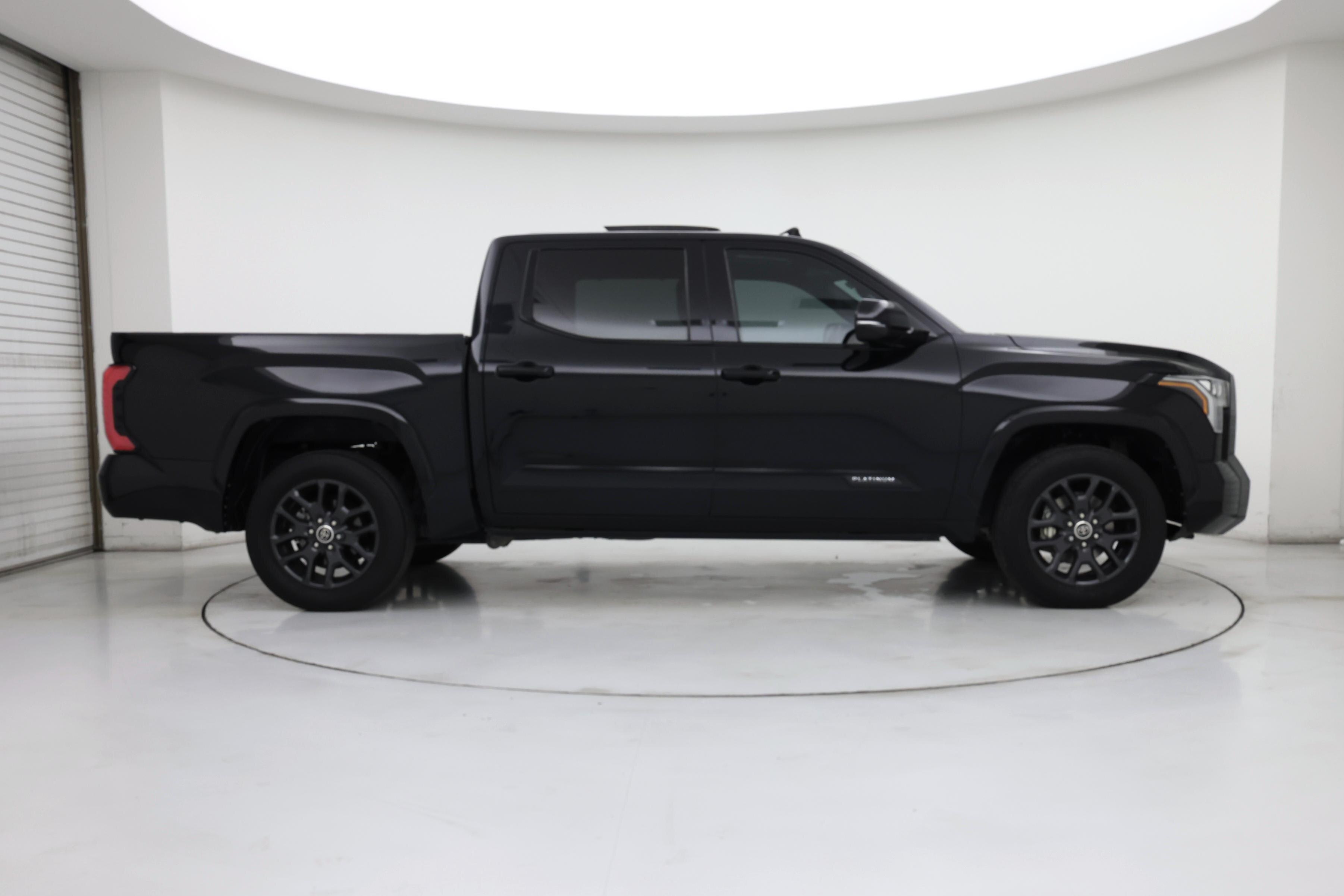 Thumbnail: 2023 Toyota Tundra - 7