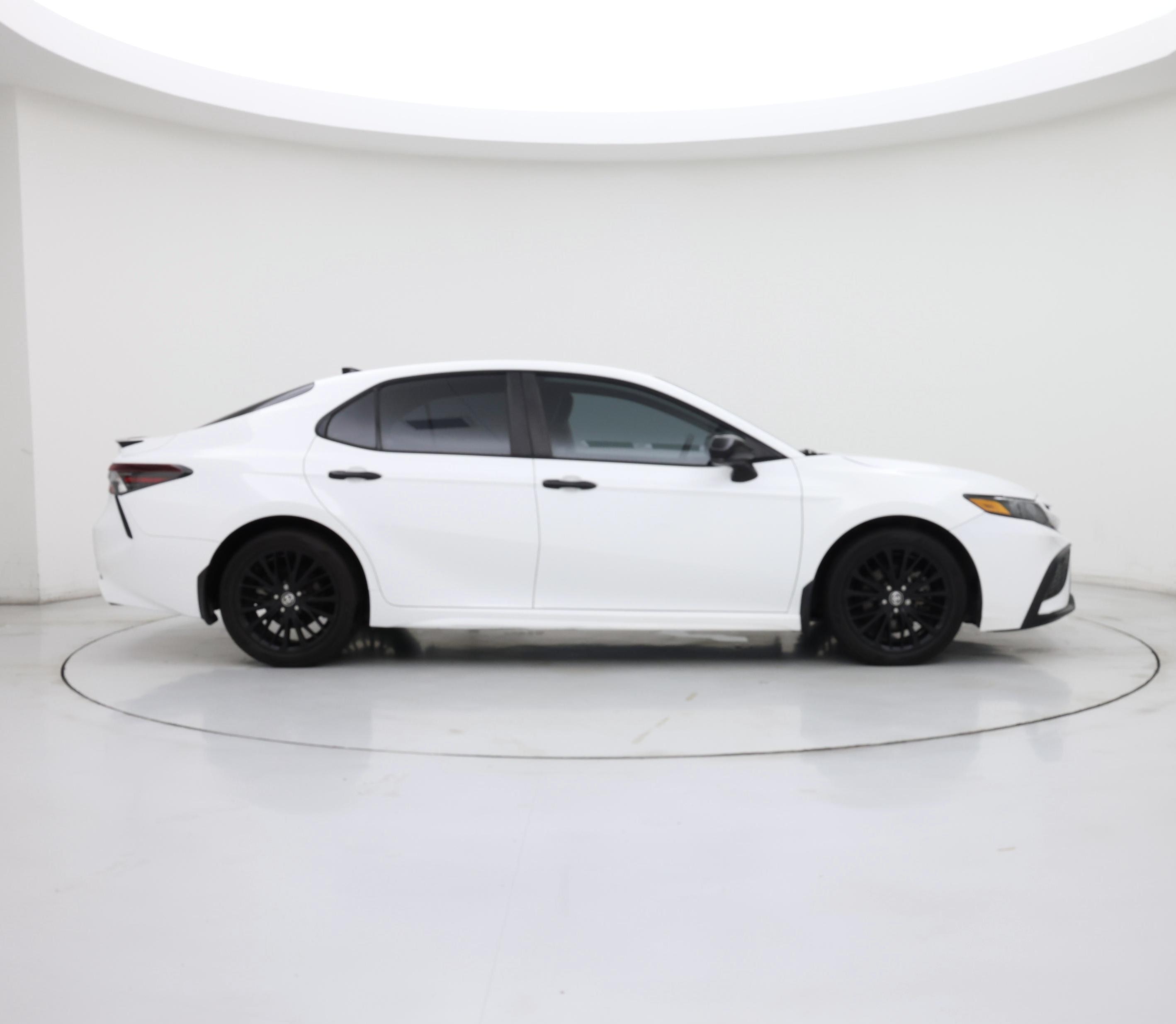 Thumbnail: 2021 Toyota Camry - 7