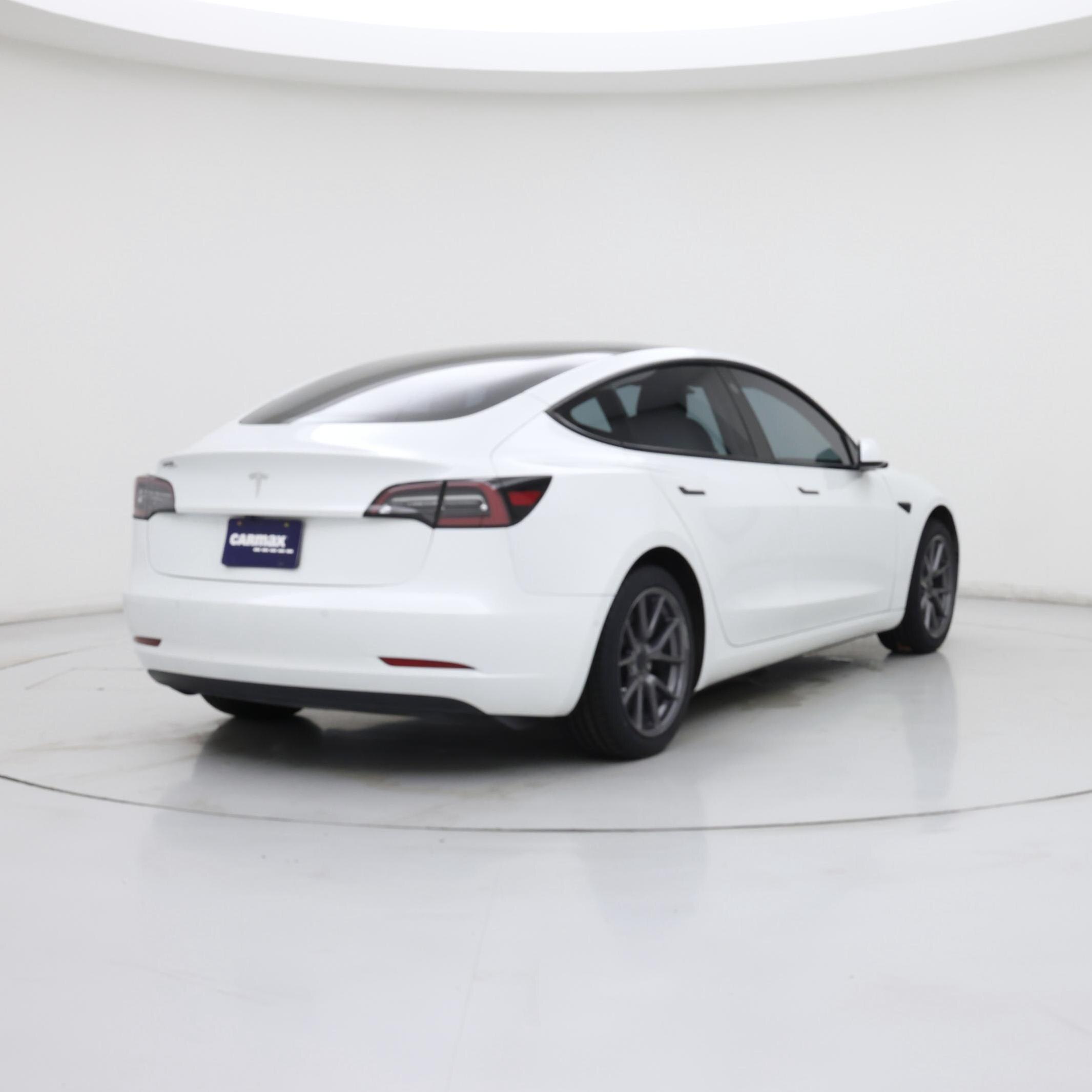 Thumbnail: 2021 Tesla Model 3 - 8