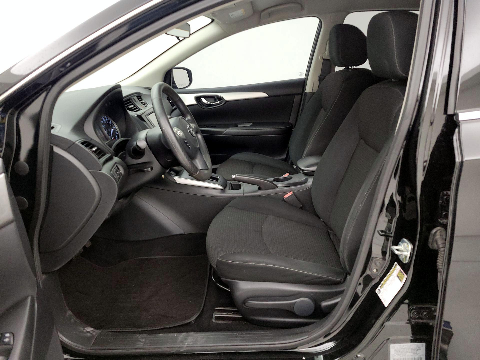 Thumbnail: 2019 Nissan Sentra - 11