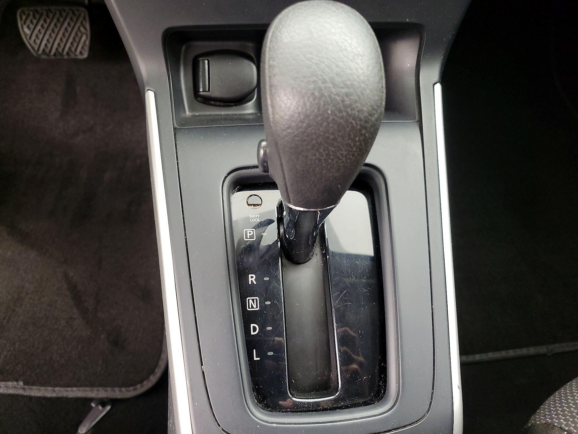 Thumbnail: 2019 Nissan Sentra - 17