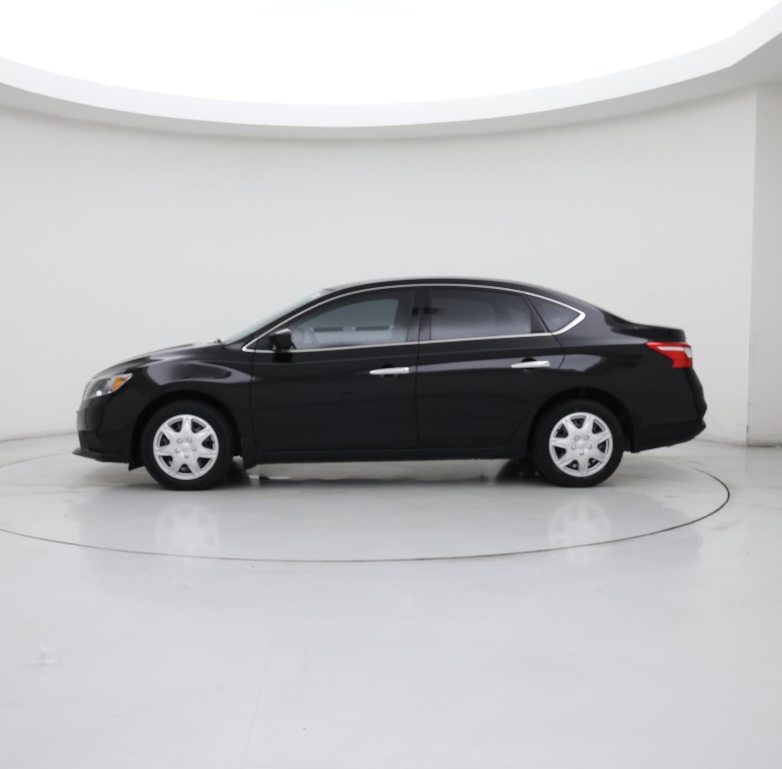 Thumbnail: 2019 Nissan Sentra - 3