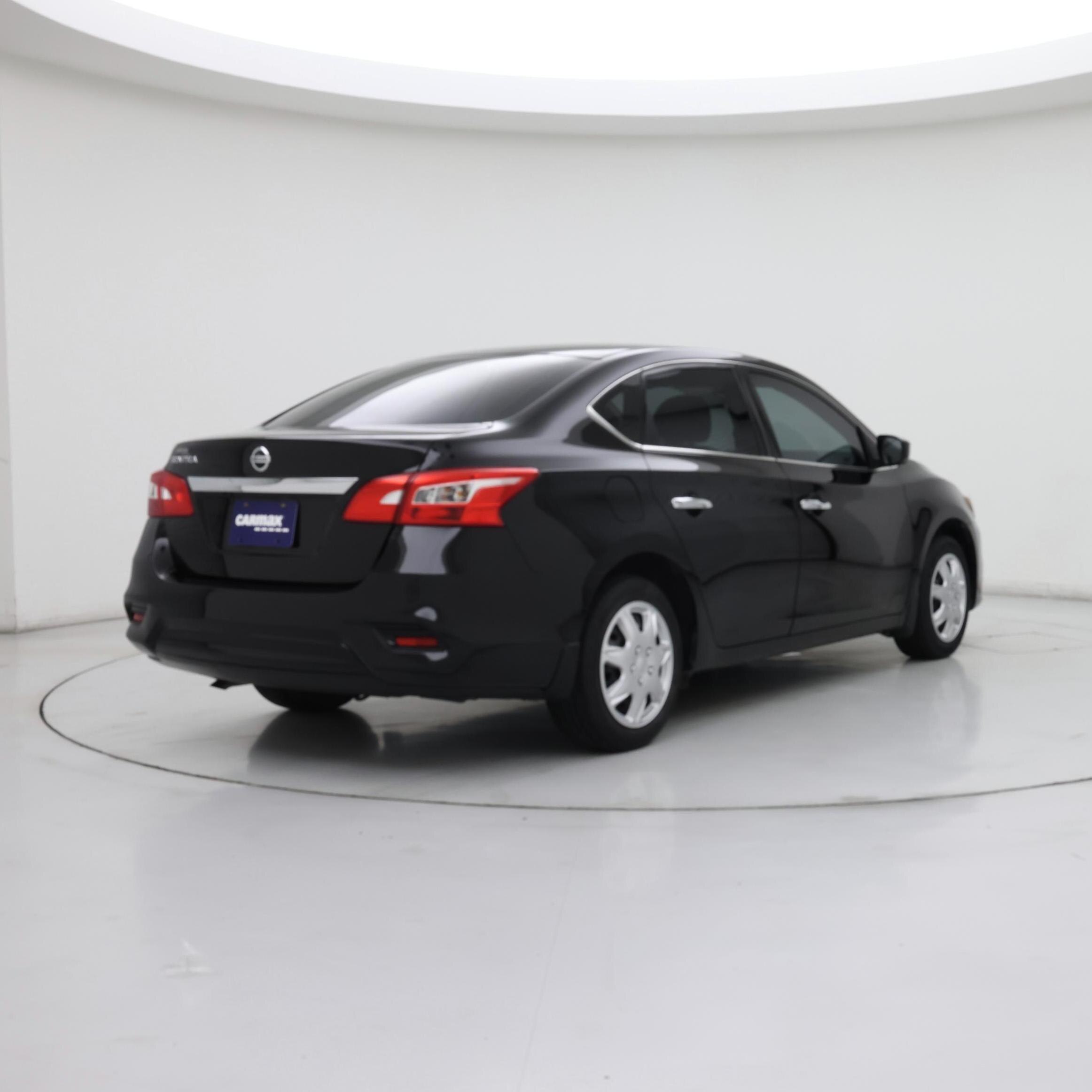 Thumbnail: 2019 Nissan Sentra - 8
