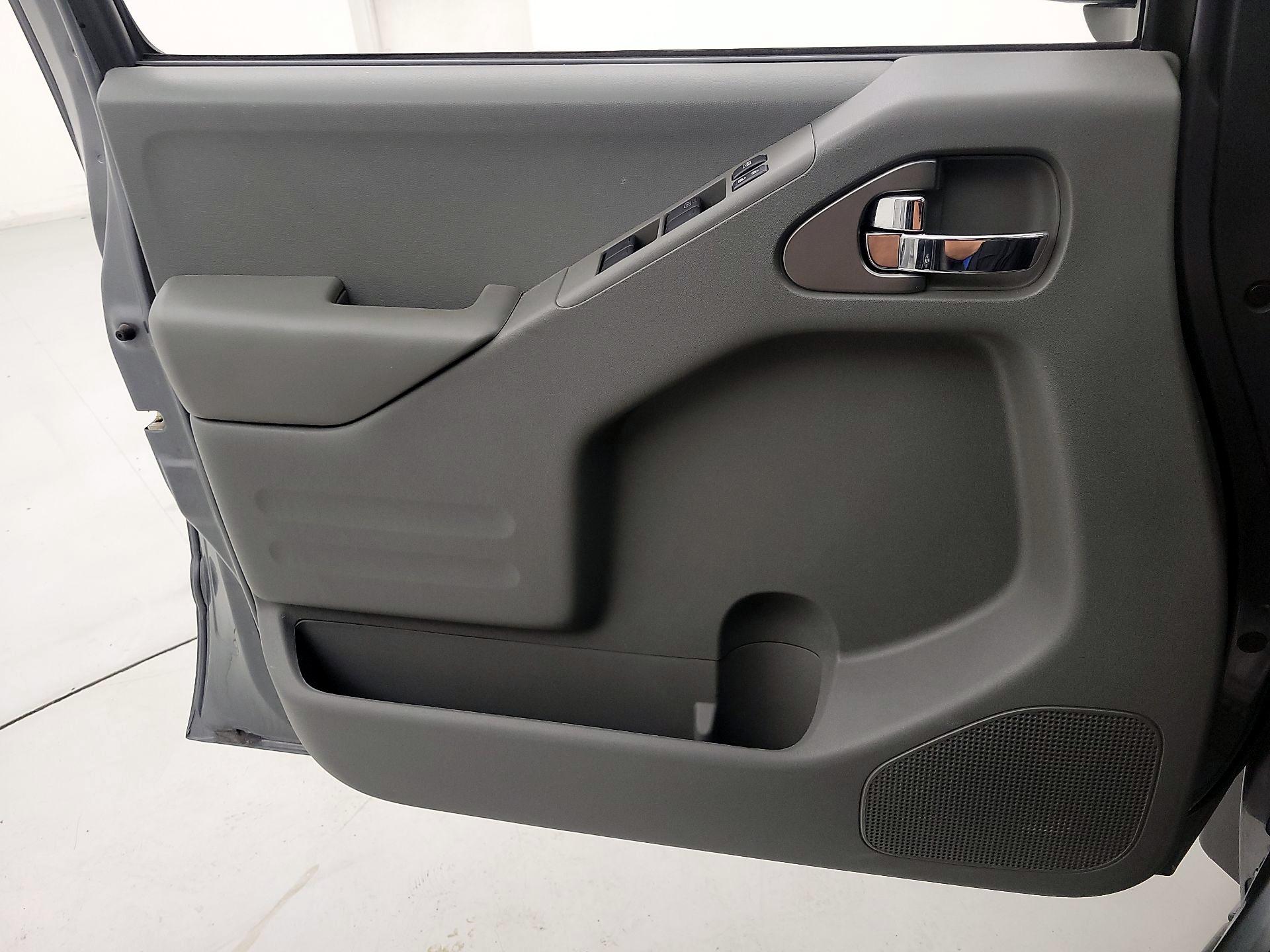 Thumbnail: 2020 Nissan Frontier - 12