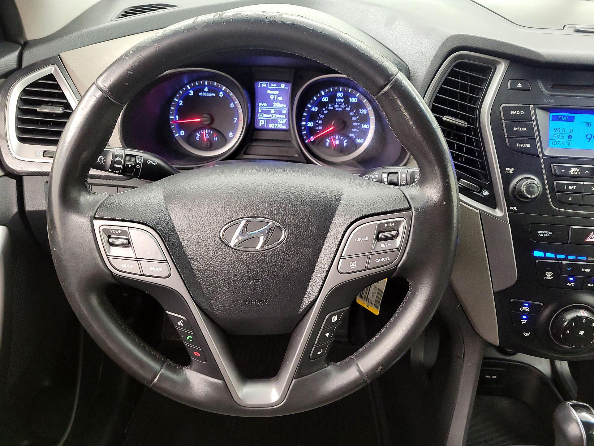 Thumbnail: 2013 Hyundai Santa Fe - 10