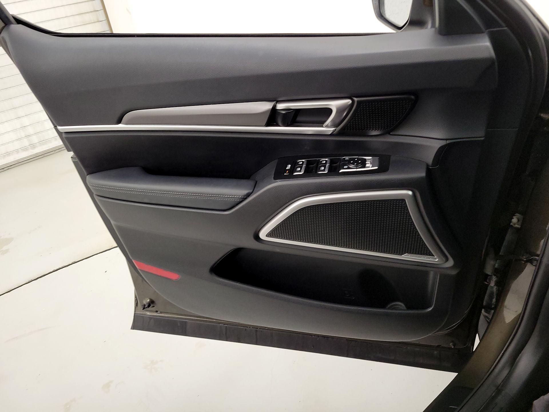 Thumbnail: 2023 Kia Telluride - 12