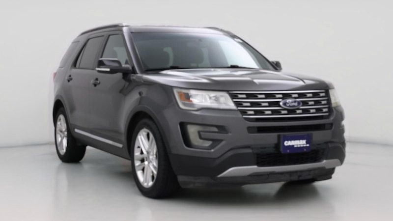 2016 Ford Explorer XLT Hero Image